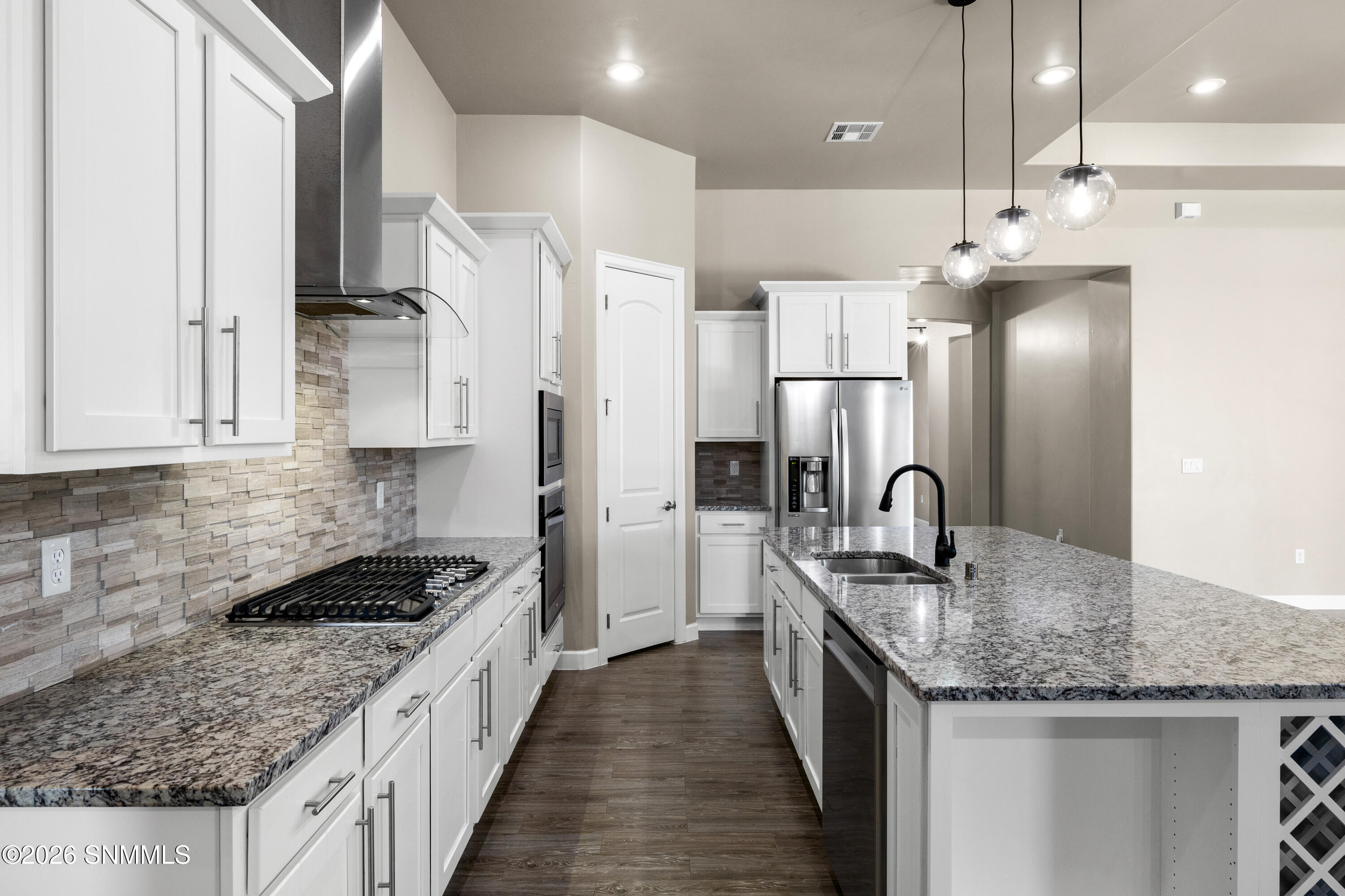 6059-Atlas-MLS-Camera-Guy-10