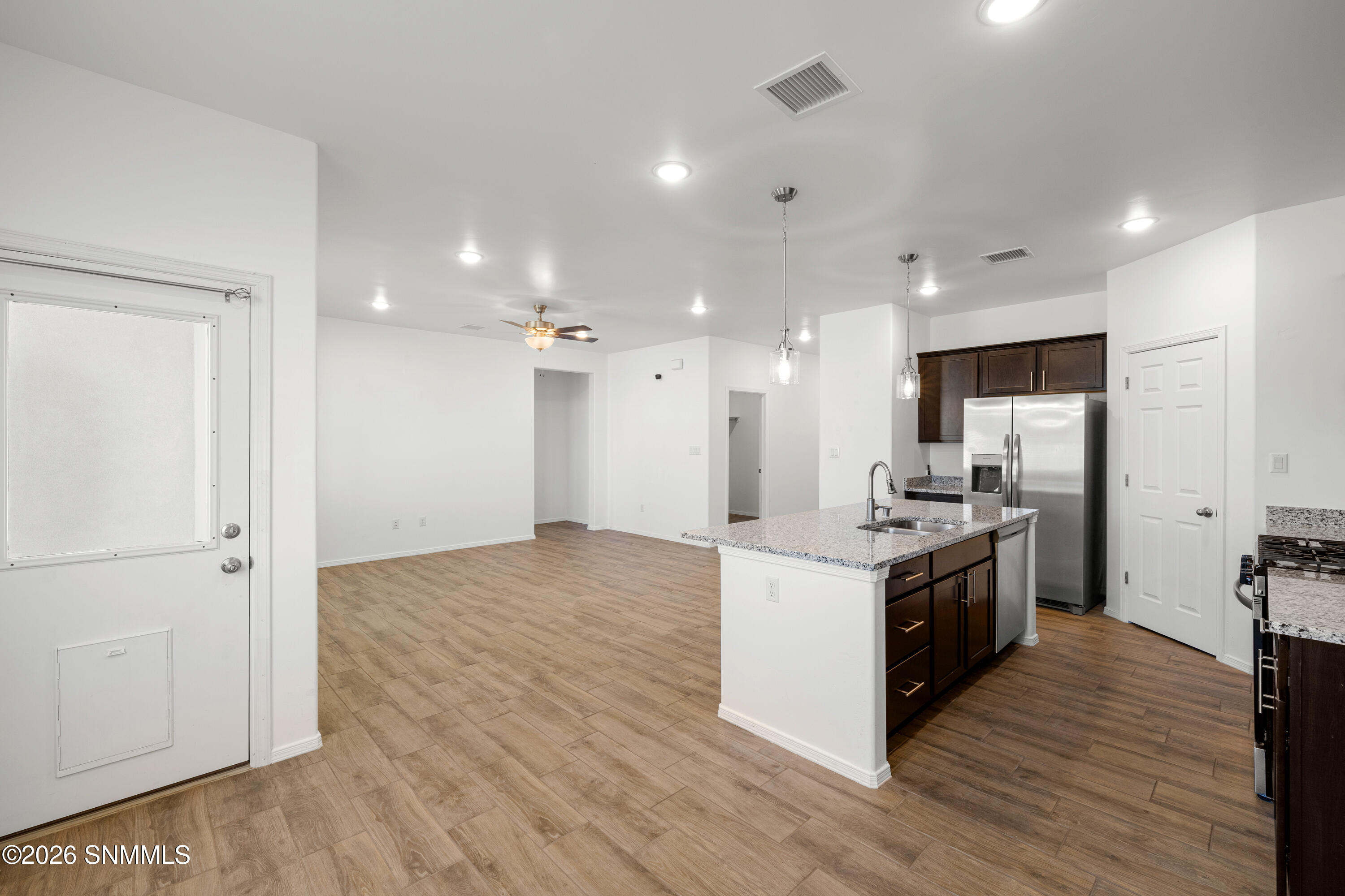 6139-Montgomery-MLS-Camera-Guy-17