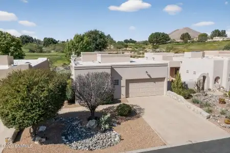 1531 Fairway Village Drive, Las Cruces, New Mexico 88007, 3 Bedrooms Bedrooms, ,2 BathroomsBathrooms,Residential,For Sale,Fairway Village,2600594