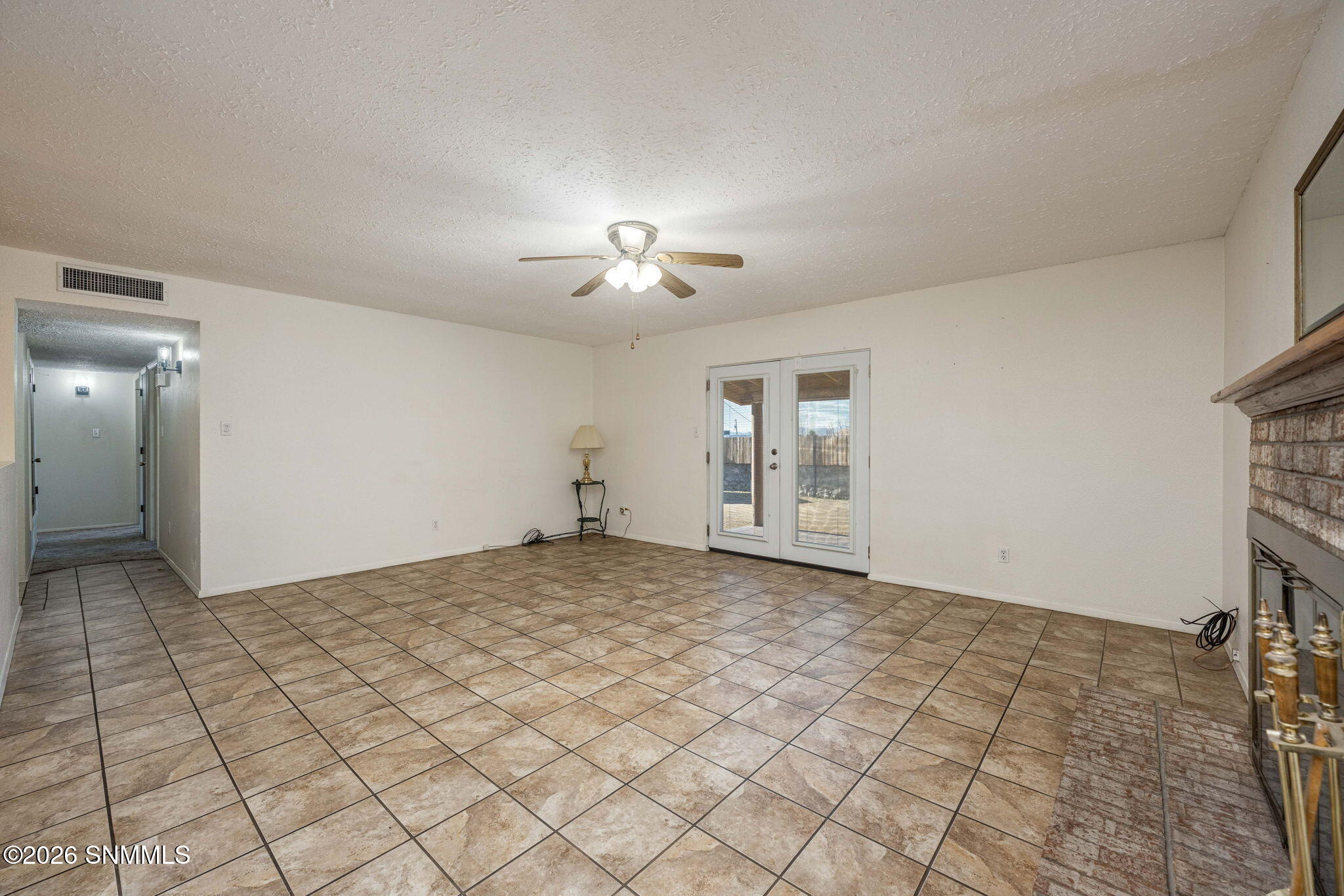 9-web-or-mls-Snappin Homes (Defiance1817