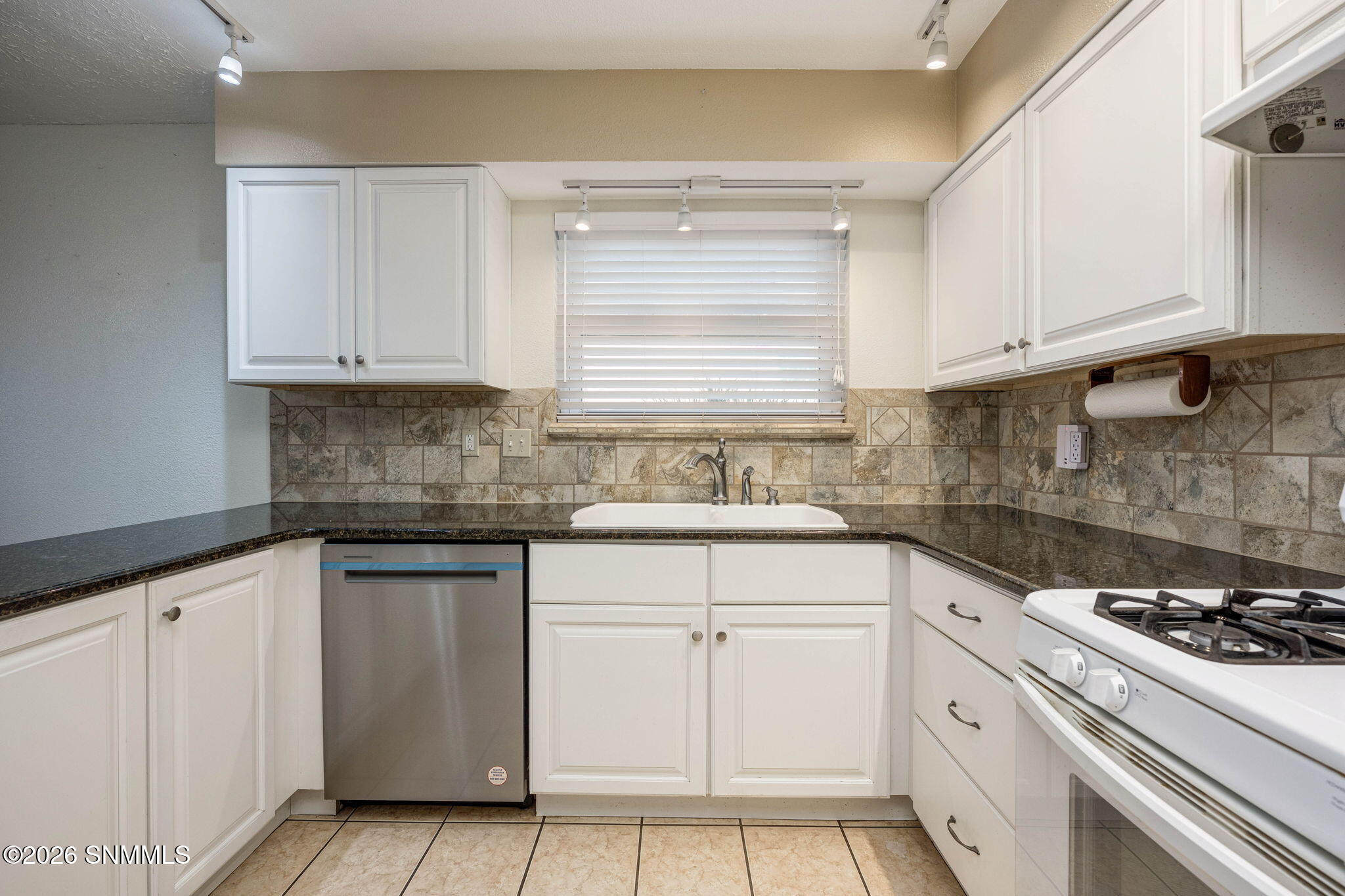 15-web-or-mls-Snappin Homes (Defiance181