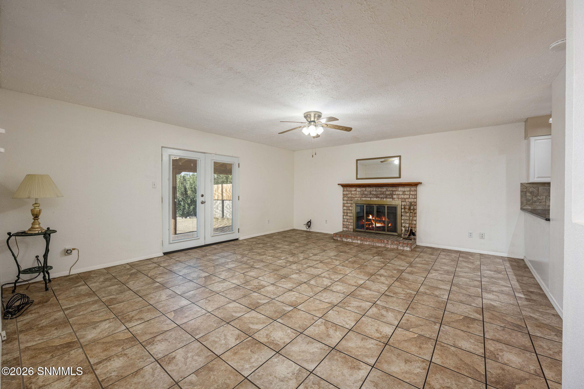 6-web-or-mls-Snappin Homes (Defiance1817