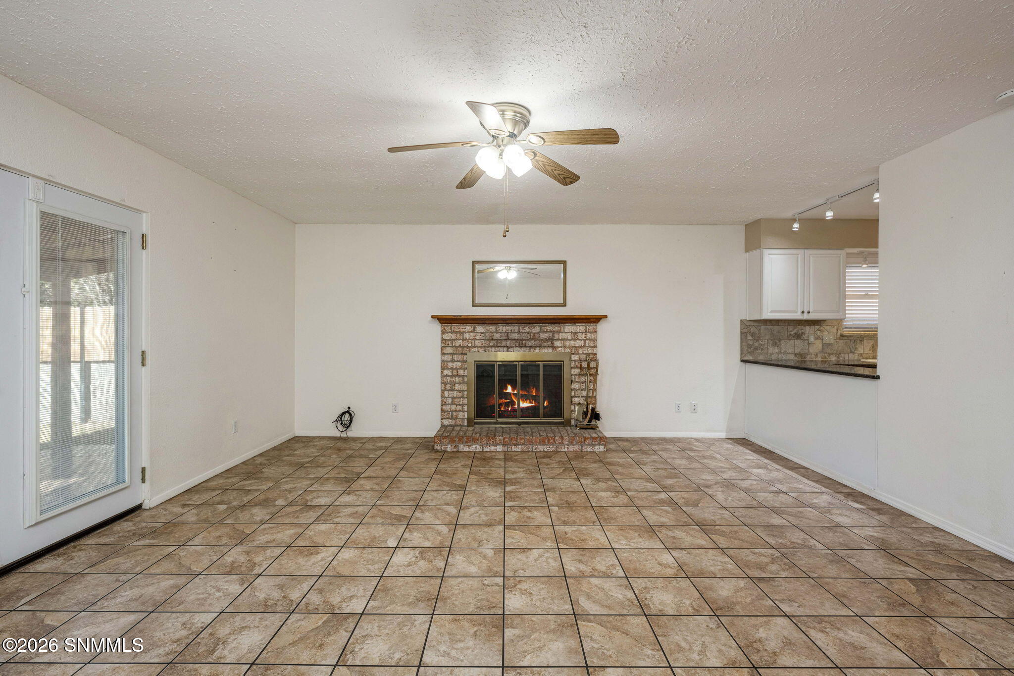 7-web-or-mls-Snappin Homes (Defiance1817