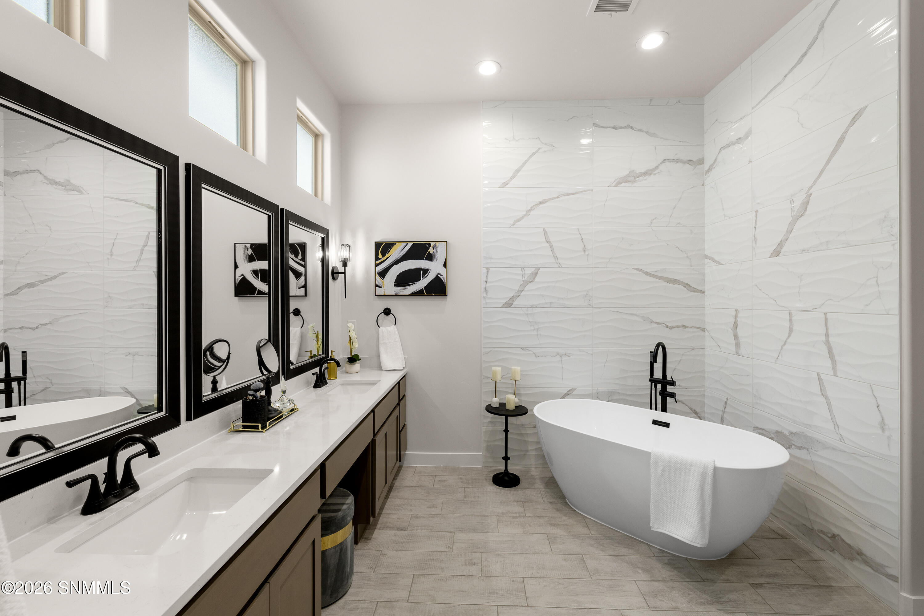 3901-Heartland-Loop-MLS-Camera-Guy-29