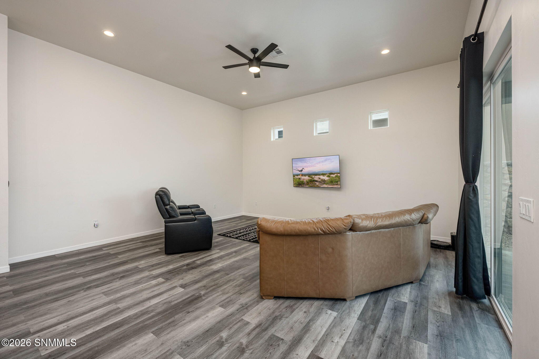 10-web-or-mls-Snappin Homes (Arosa6041)-