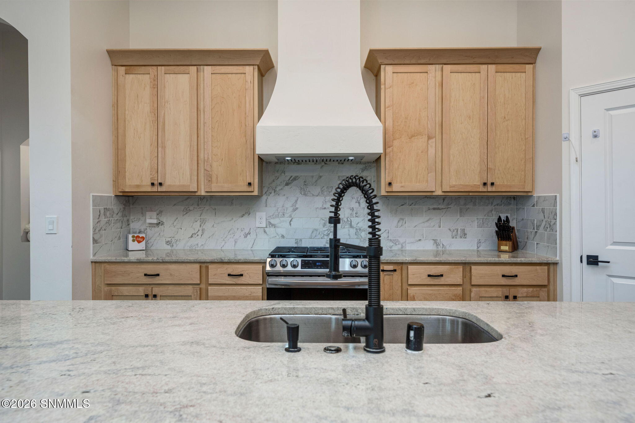 13-web-or-mls-Snappin Homes (Arosa6041)-