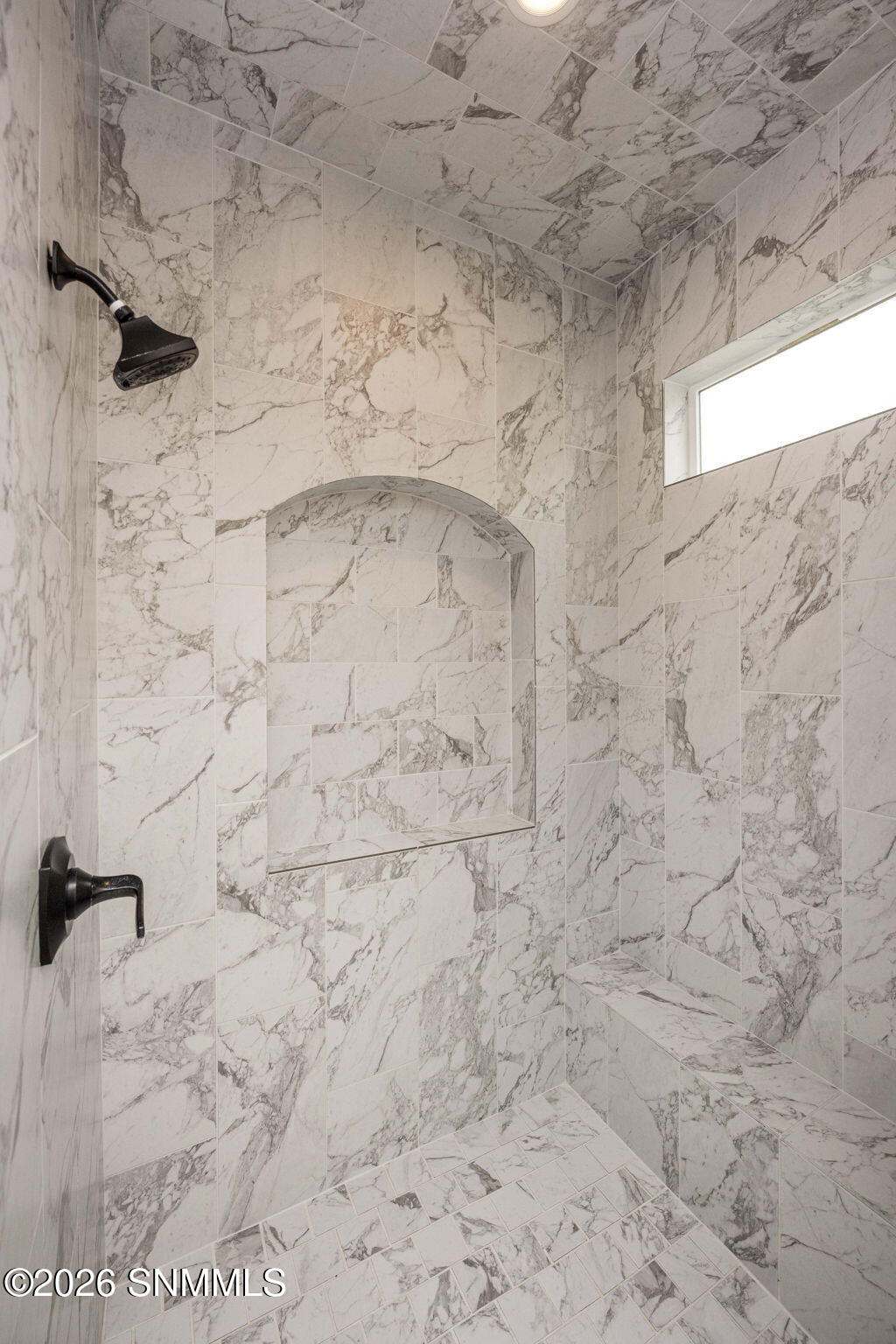 25-web-or-mls-Snappin Homes (Arosa6041)-