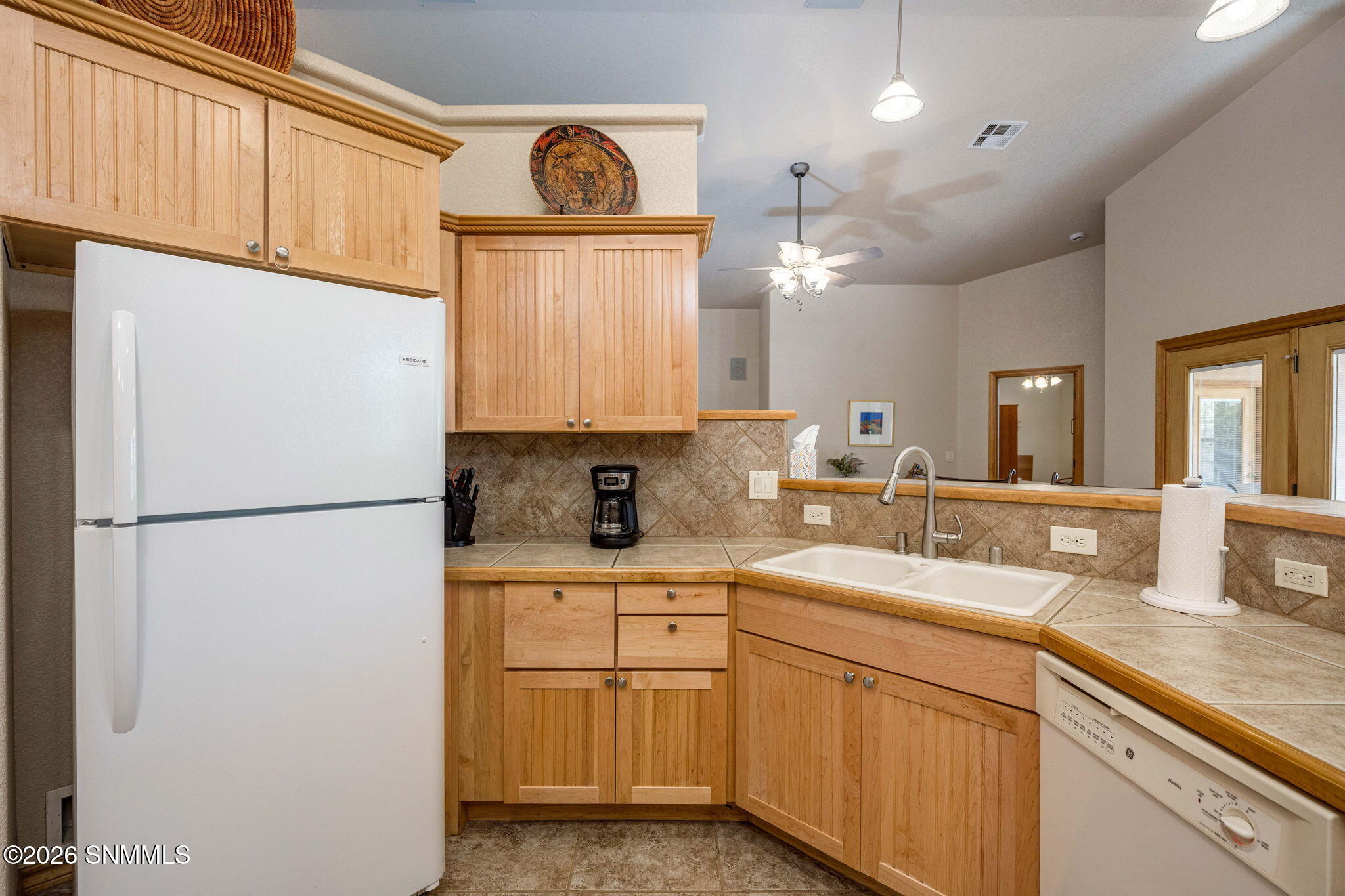 16-web-or-mls-Snappin Homes (PepperPost4