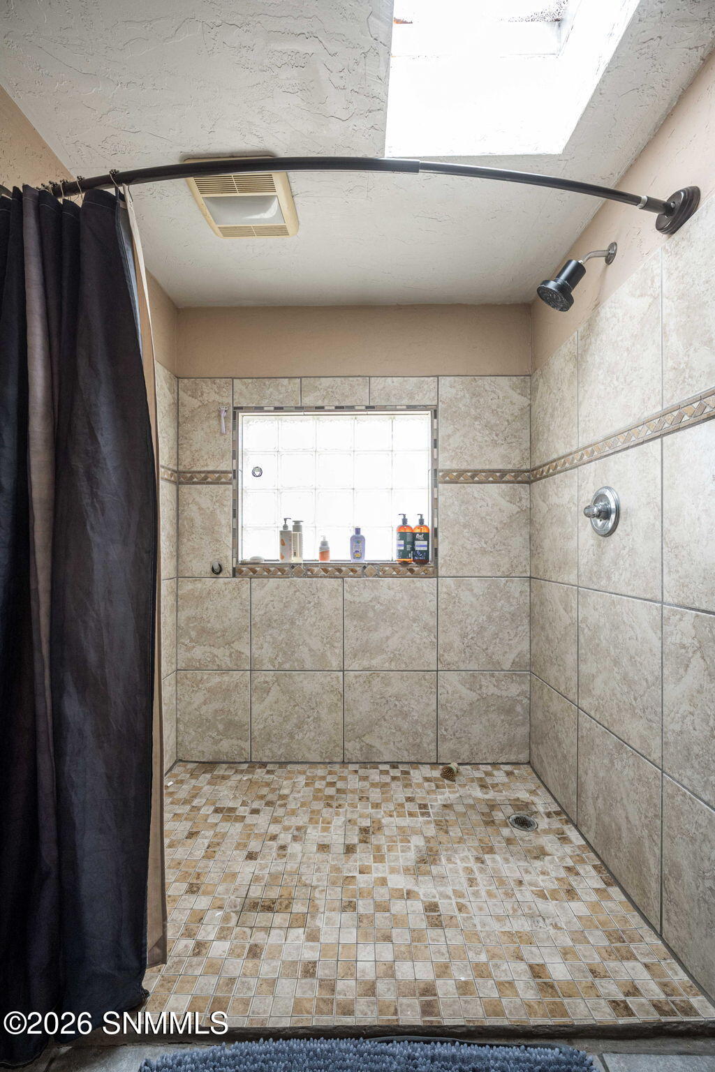 17-web-or-mls-Snappin Homes (Luna1121)-1