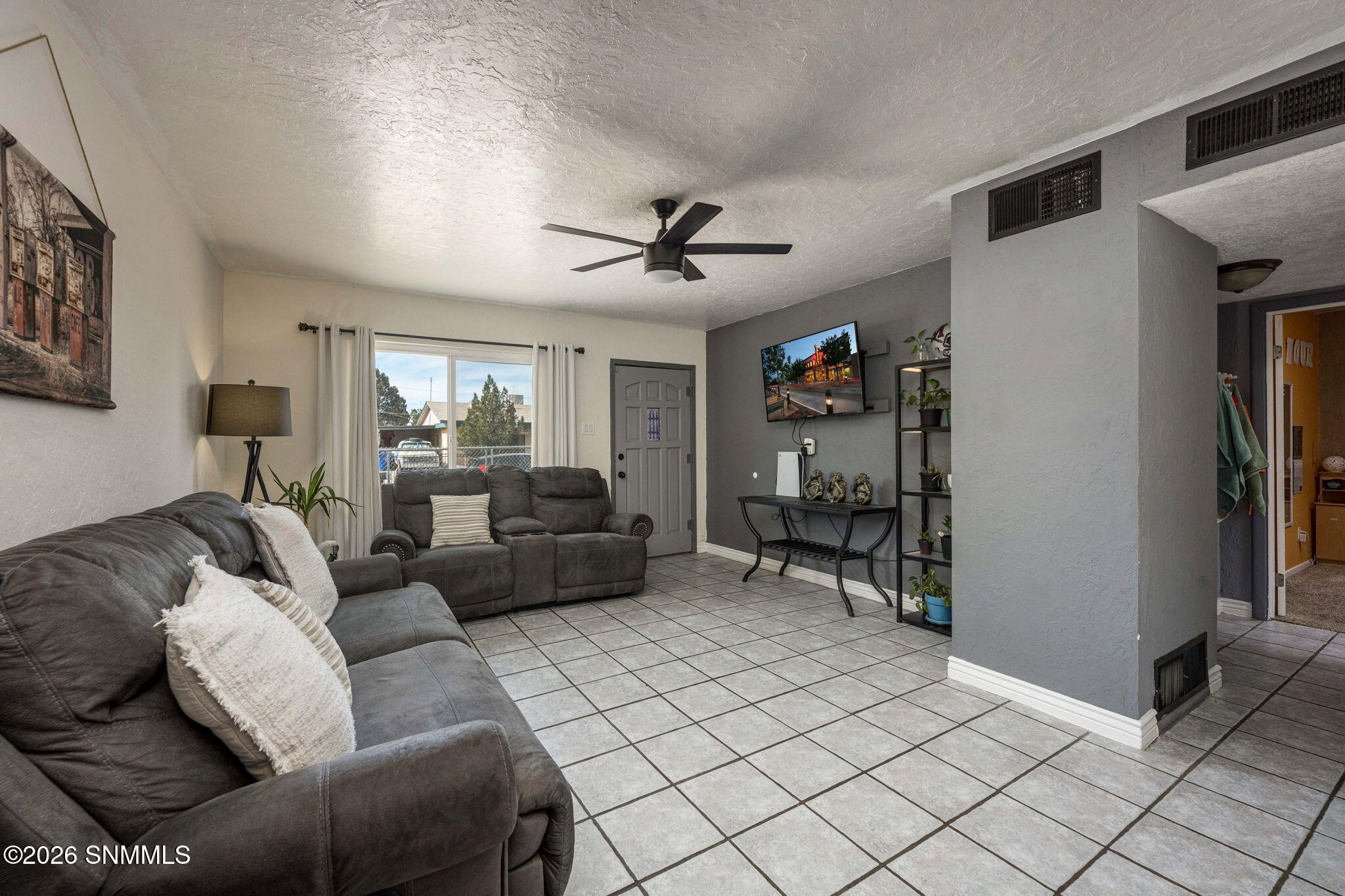 4-web-or-mls-Snappin Homes (Luna1121)-4