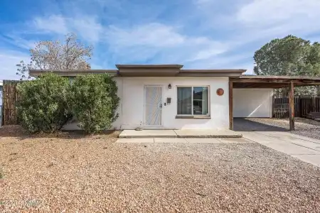 1121 Luna Street, Las Cruces, New Mexico 88001, 3 Bedrooms Bedrooms, ,2 BathroomsBathrooms,Residential,For Sale,Luna,2600626