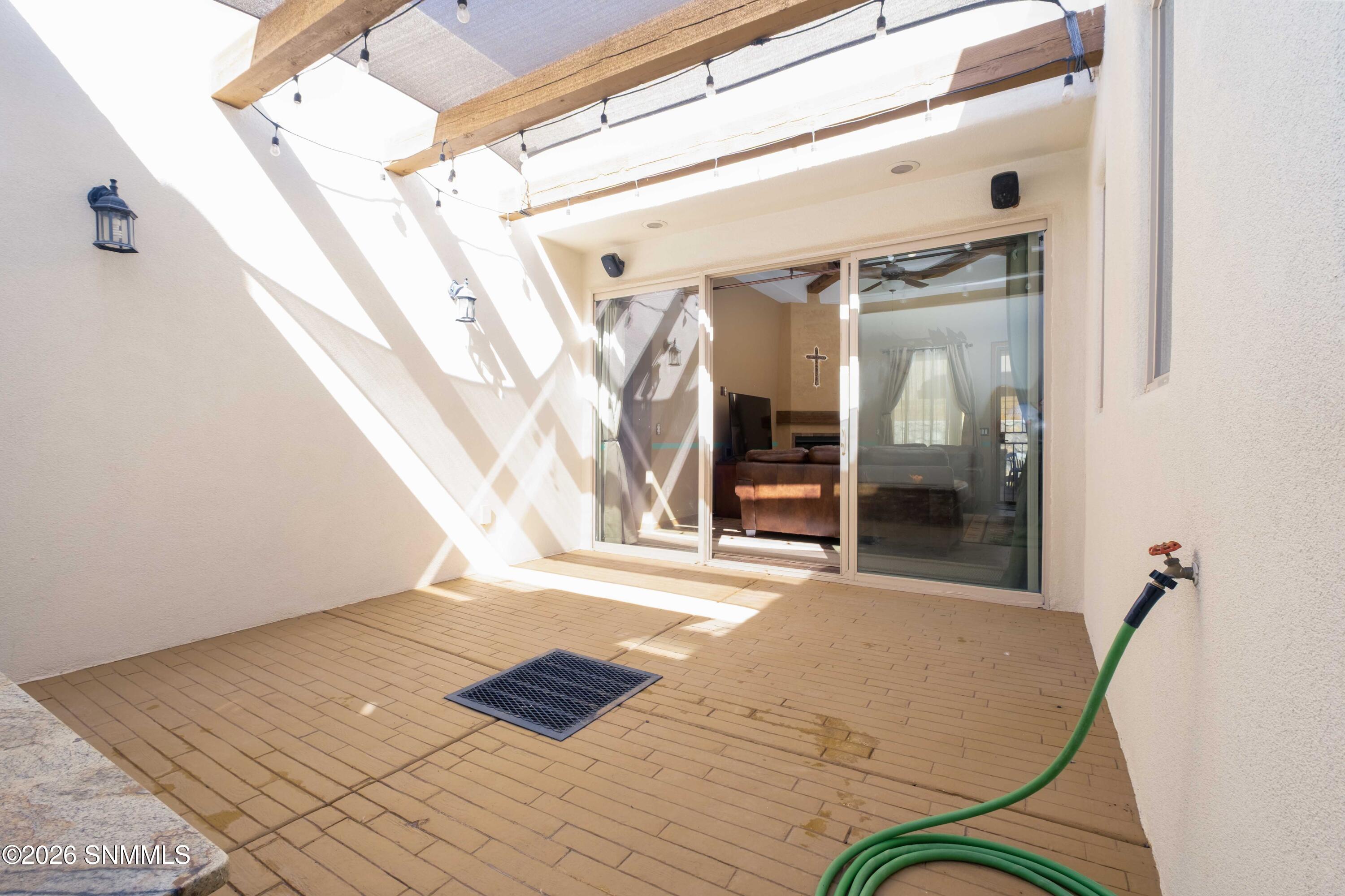 3703 Santa Cecilia-26