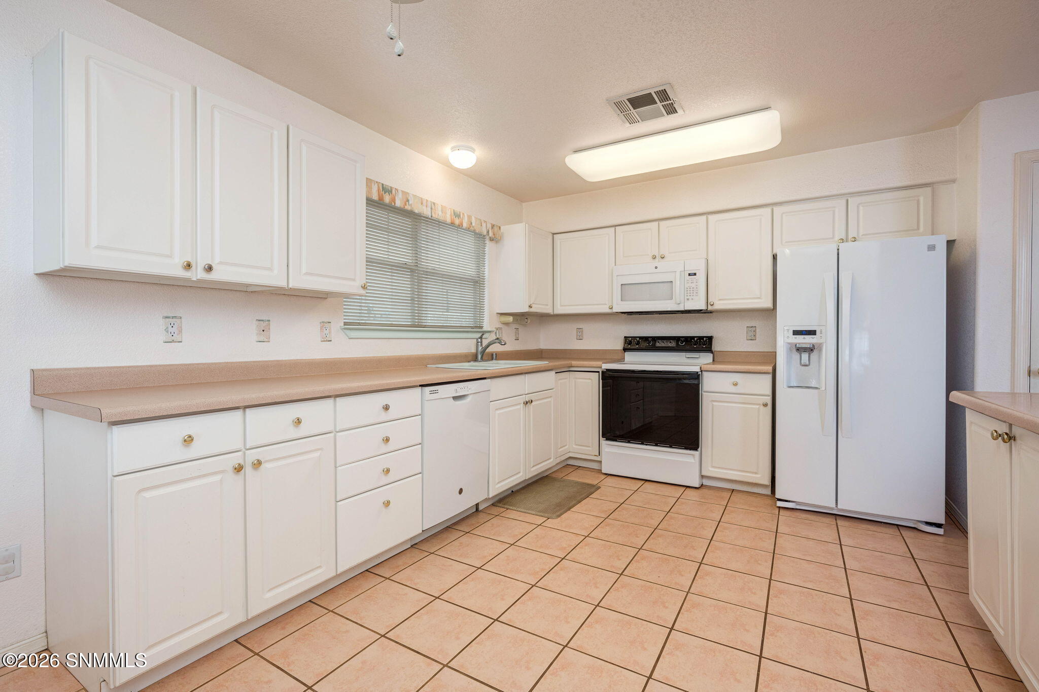 15-web-or-mls-Snappin Homes (LaPlata1018