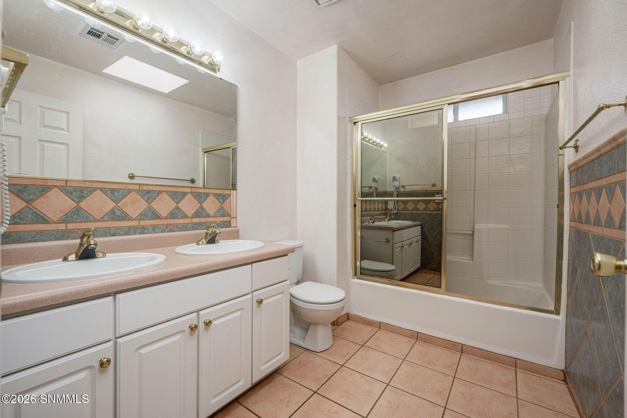 25-web-or-mls-Snappin Homes (LaPlata1018