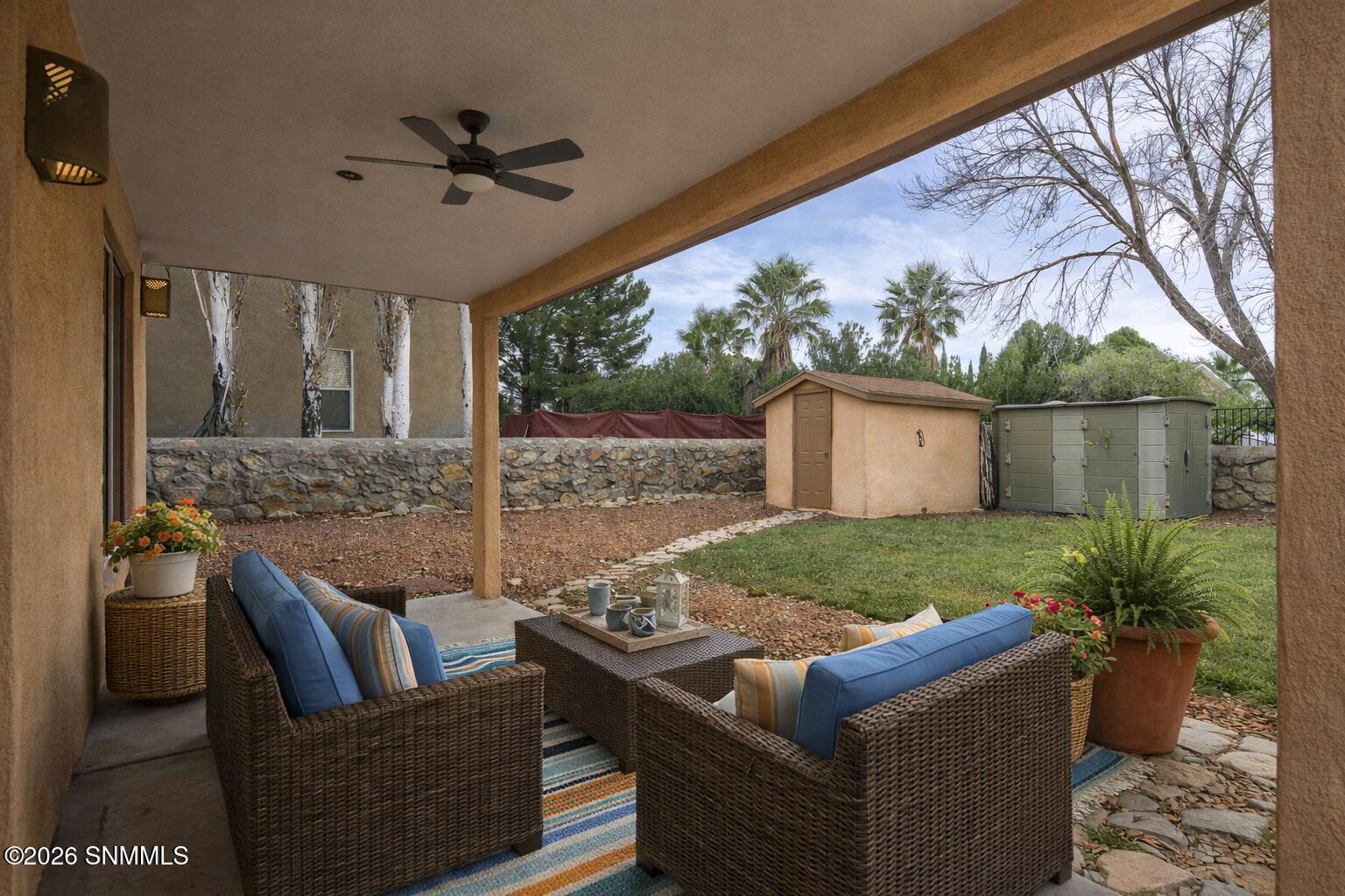 La plata patio staged