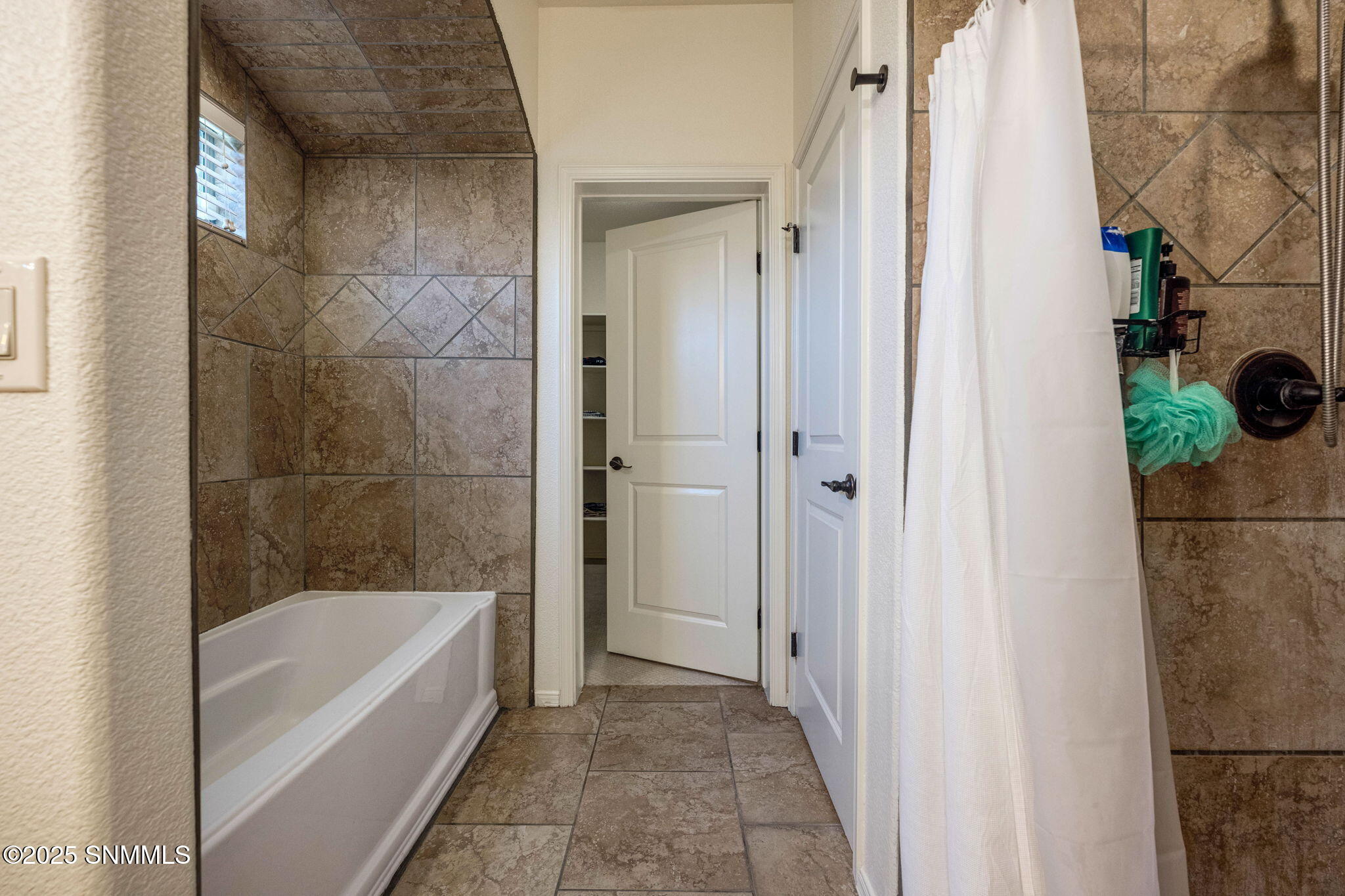 23-web-or-mls-Snappin Homes (Jalapeno584