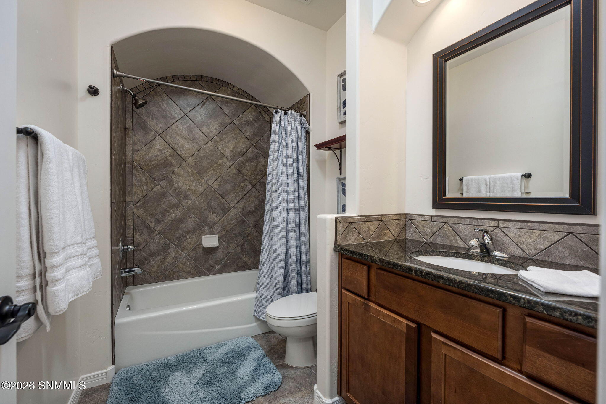 26-web-or-mls-Snappin Homes (Solstice609