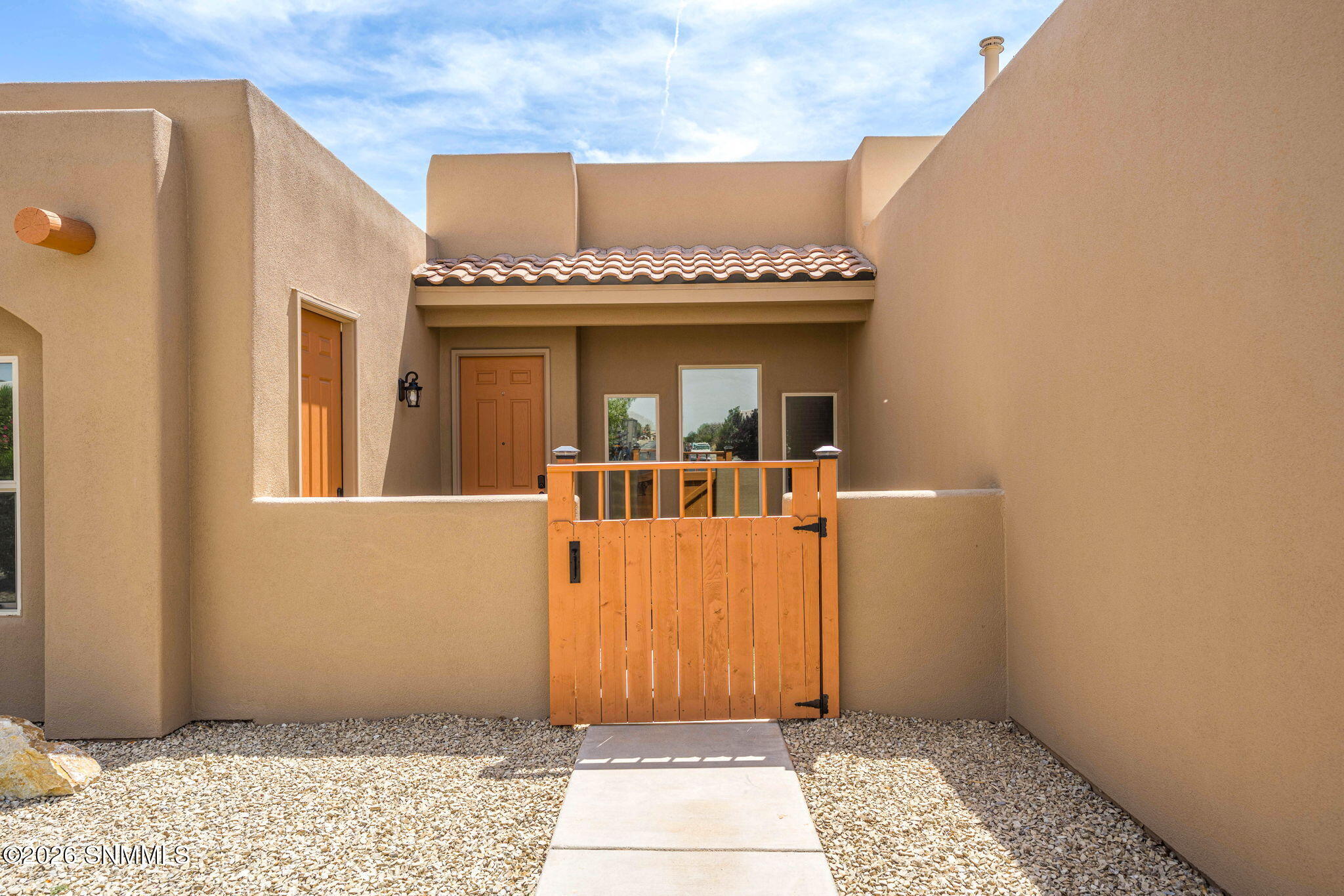 3-web-or-mls-Snappin Homes (Solstice6094