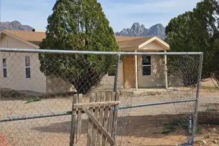 9578 Polaris Street, Las Cruces, New Mexico 88012, 4 Bedrooms Bedrooms, ,2 BathroomsBathrooms,Residential,For Sale,Polaris,2600643