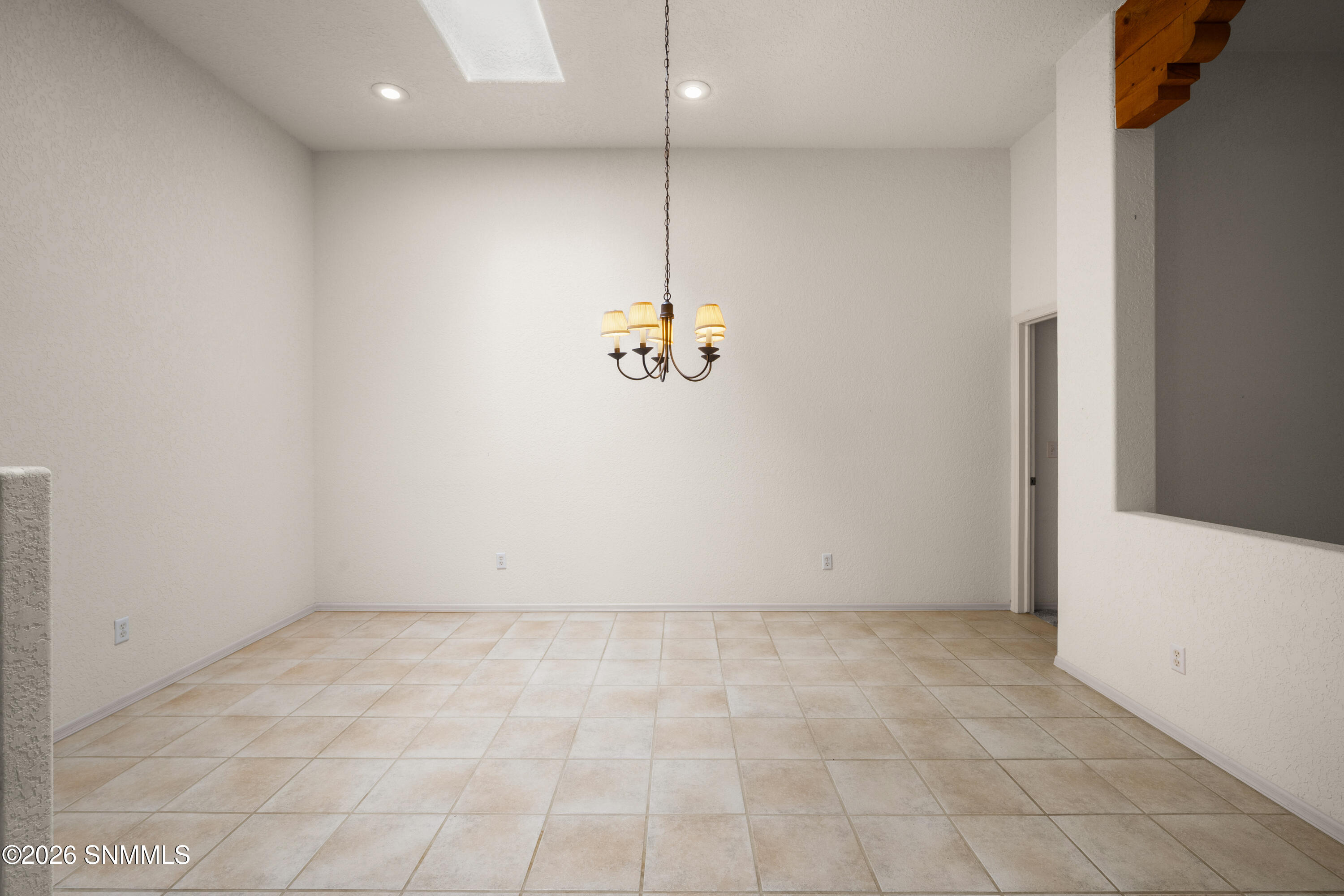 1052-Mormon-Dr-MLS-Camera-Guy-19