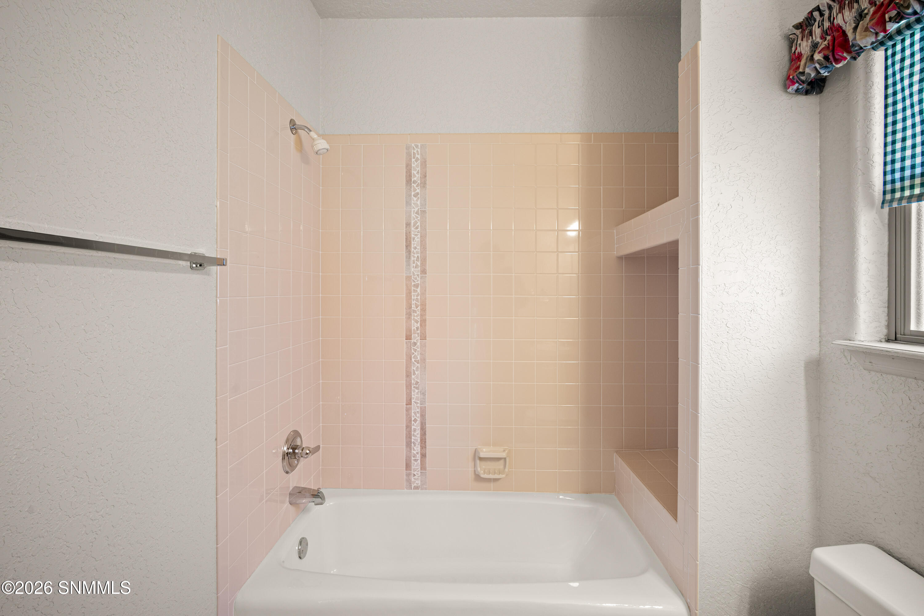 1052-Mormon-Dr-MLS-Camera-Guy-32