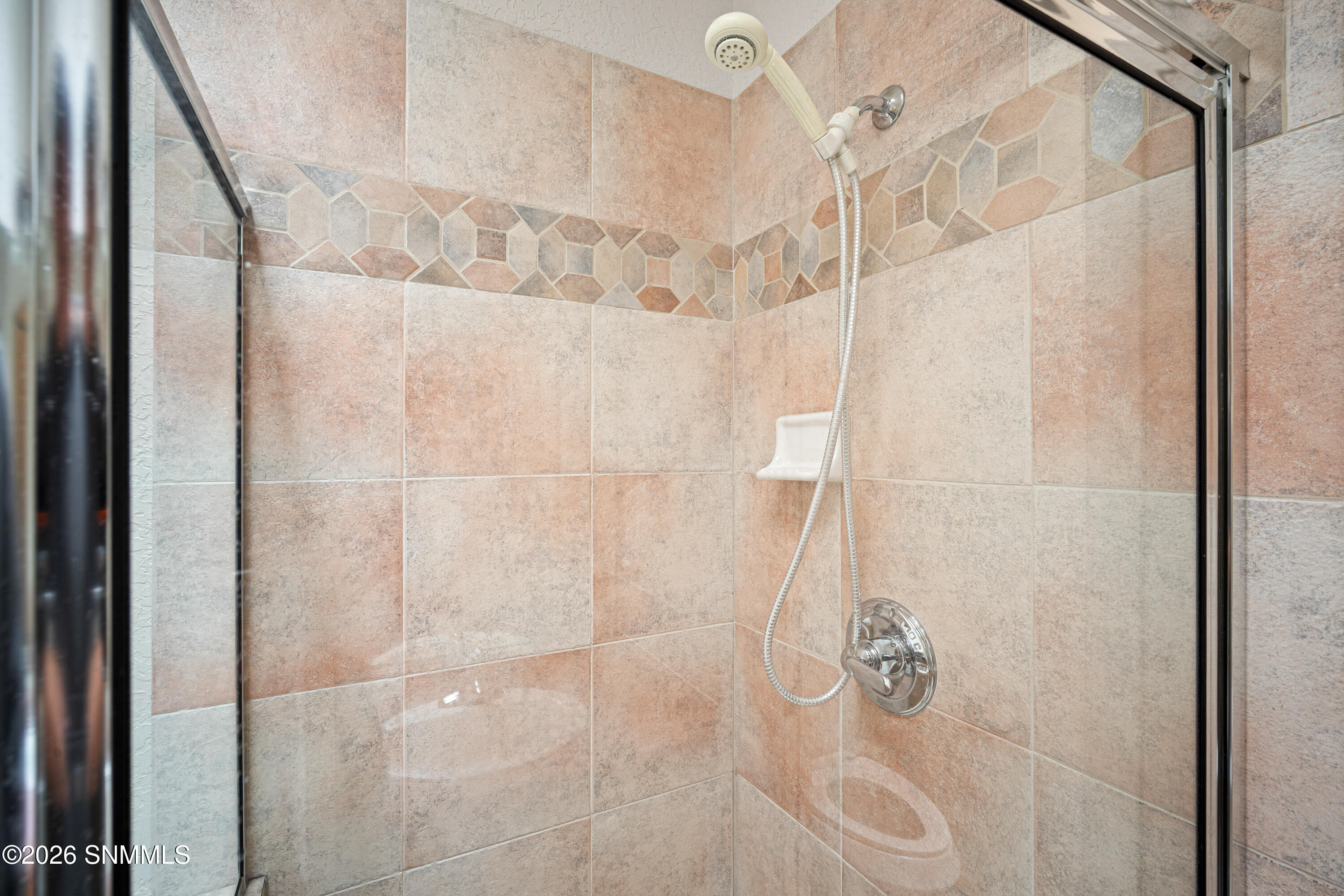 1052-Mormon-Dr-MLS-Camera-Guy-45