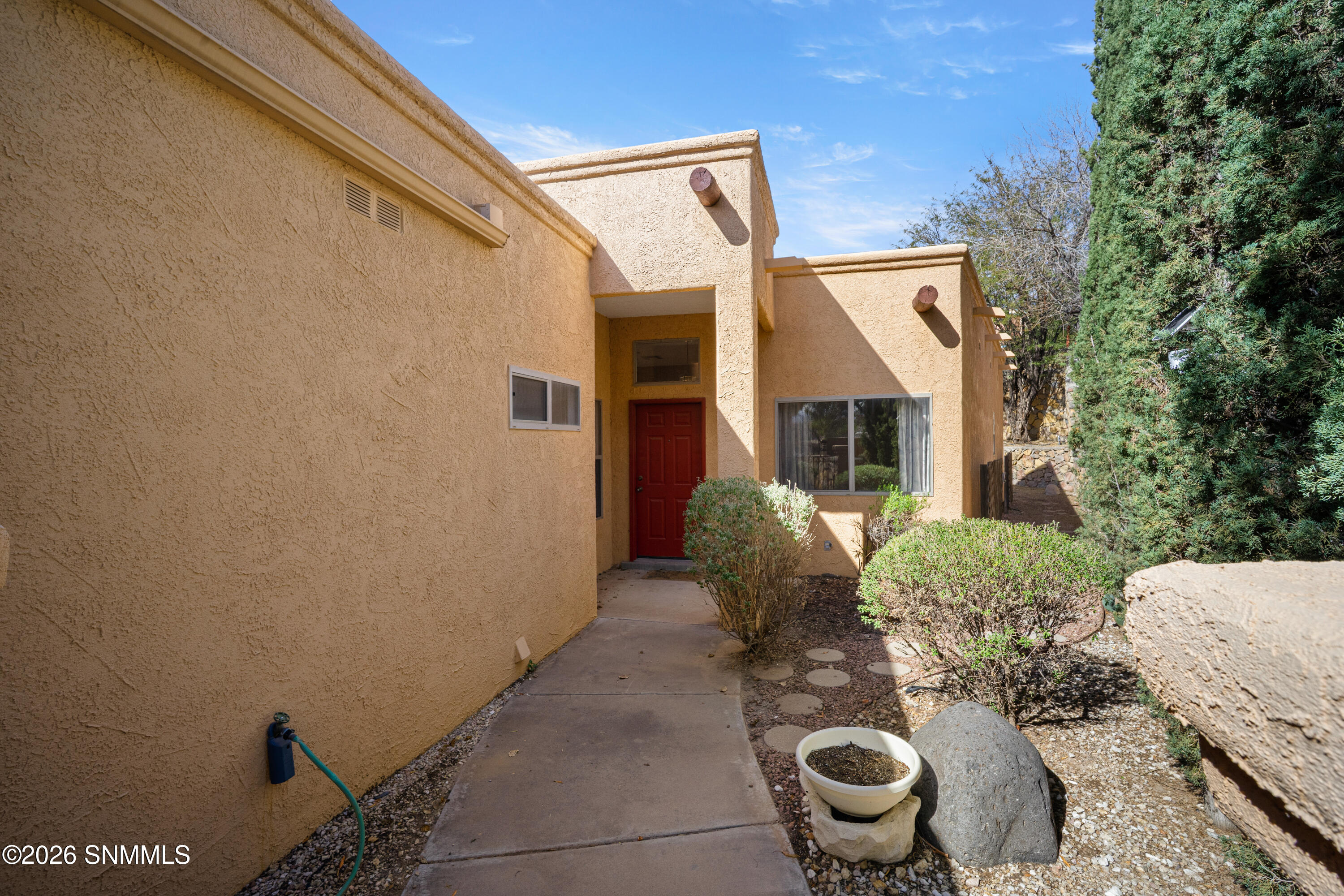 1052-Mormon-Dr-MLS-Camera-Guy-5