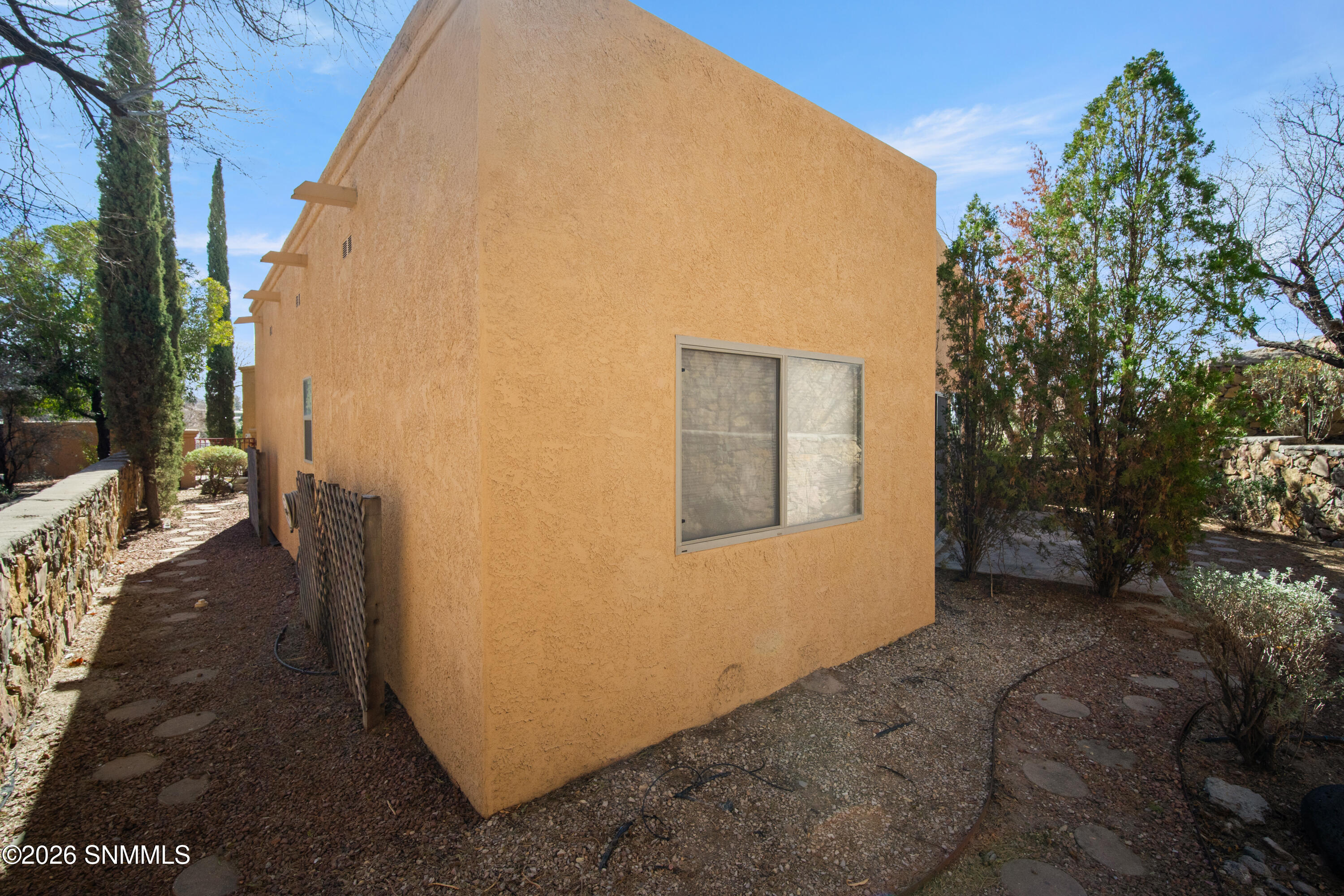 1052-Mormon-Dr-MLS-Camera-Guy-51