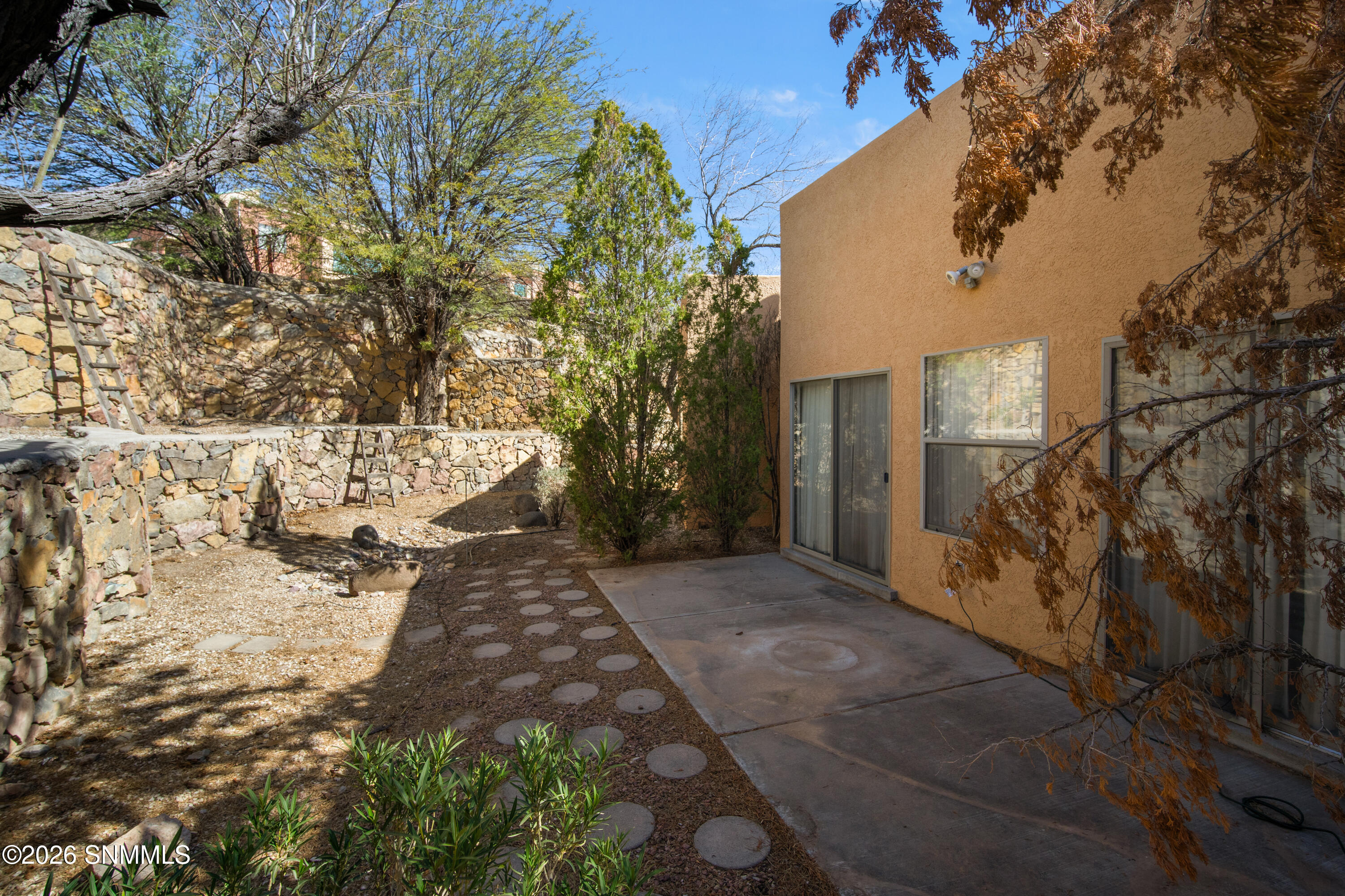 1052-Mormon-Dr-MLS-Camera-Guy-53