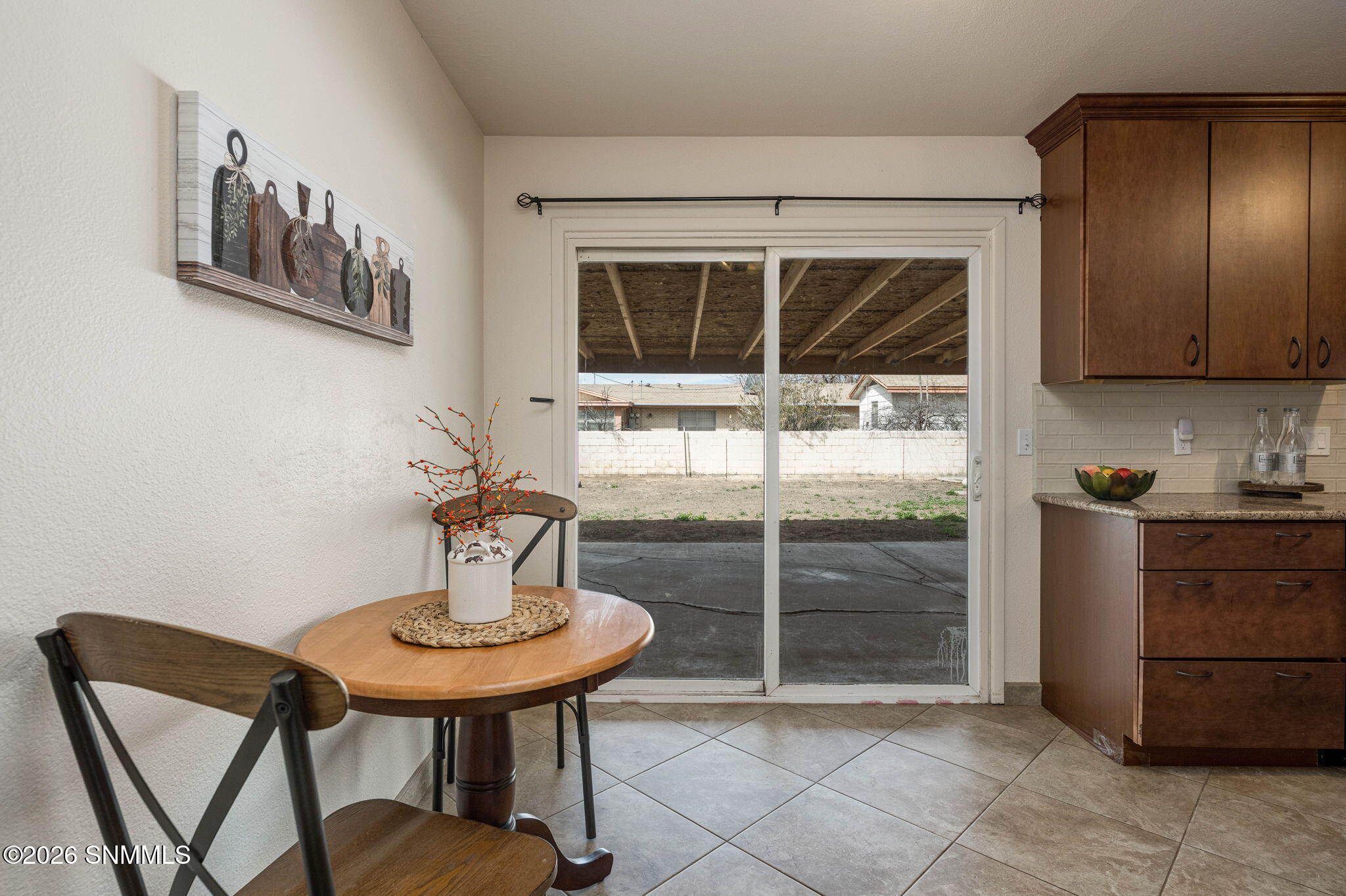 16-web-or-mls-Snappin Homes (Avalon2290)