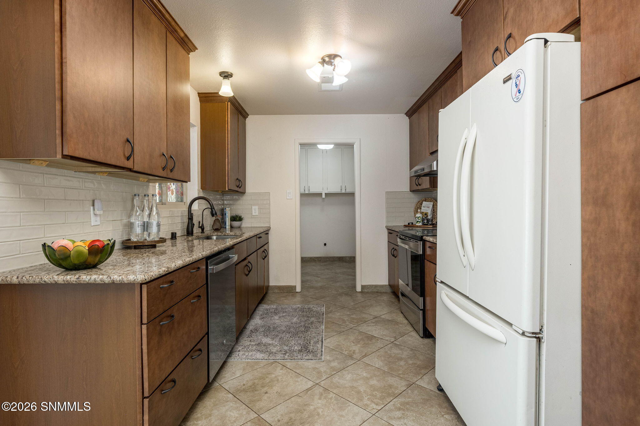 18-web-or-mls-Snappin Homes (Avalon2290)