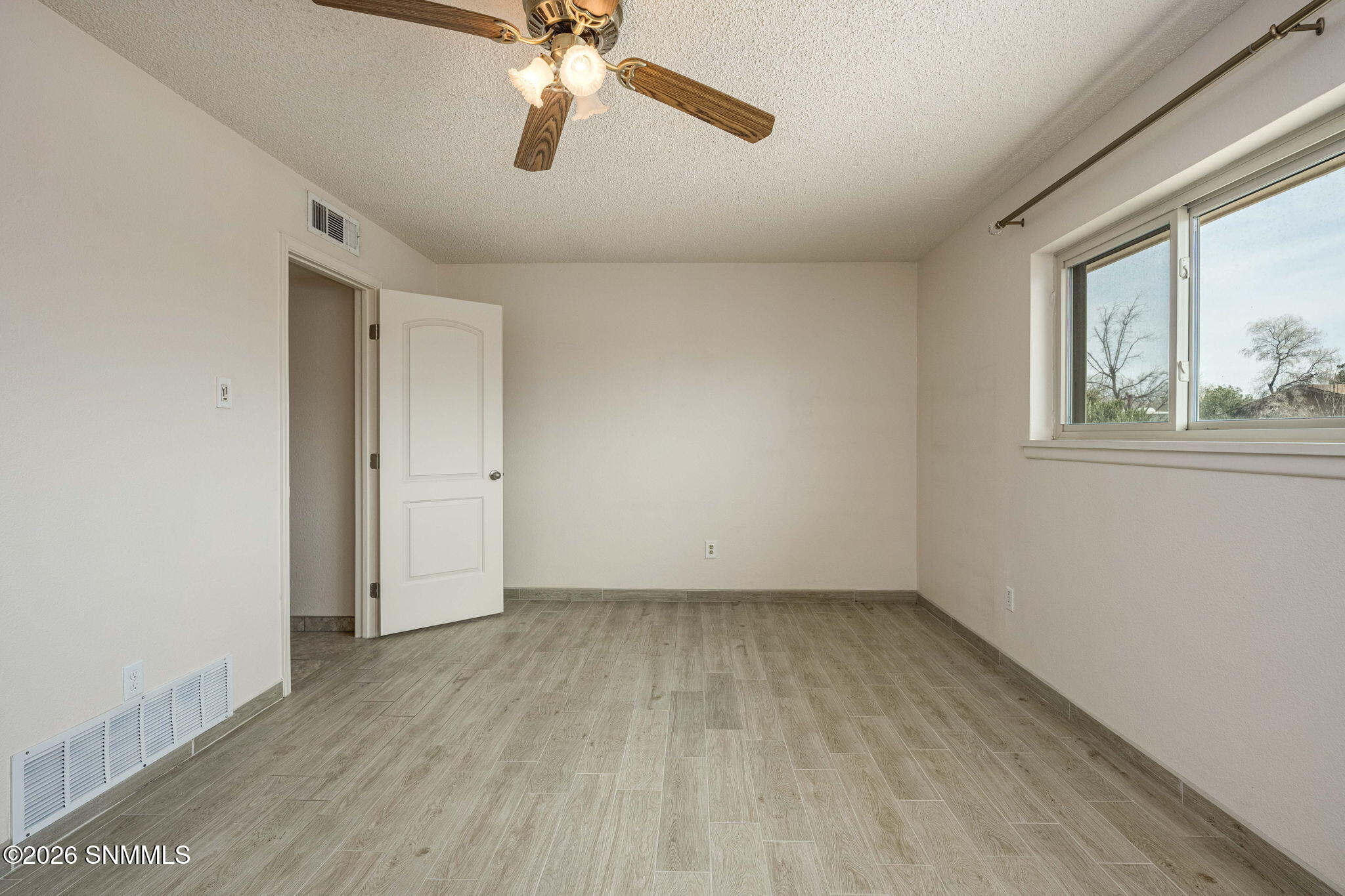 29-web-or-mls-Snappin Homes (Avalon2290)