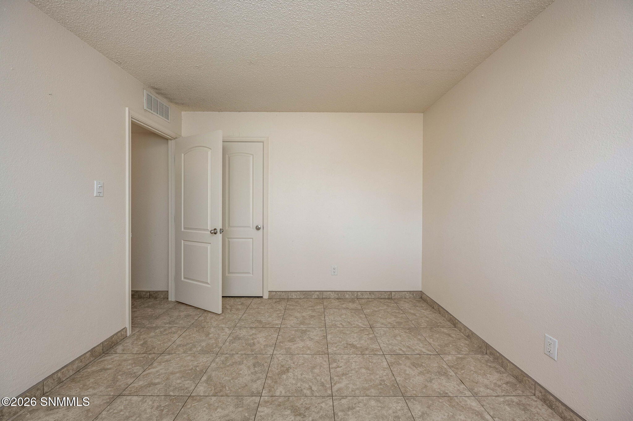 33-web-or-mls-Snappin Homes (Avalon2290)