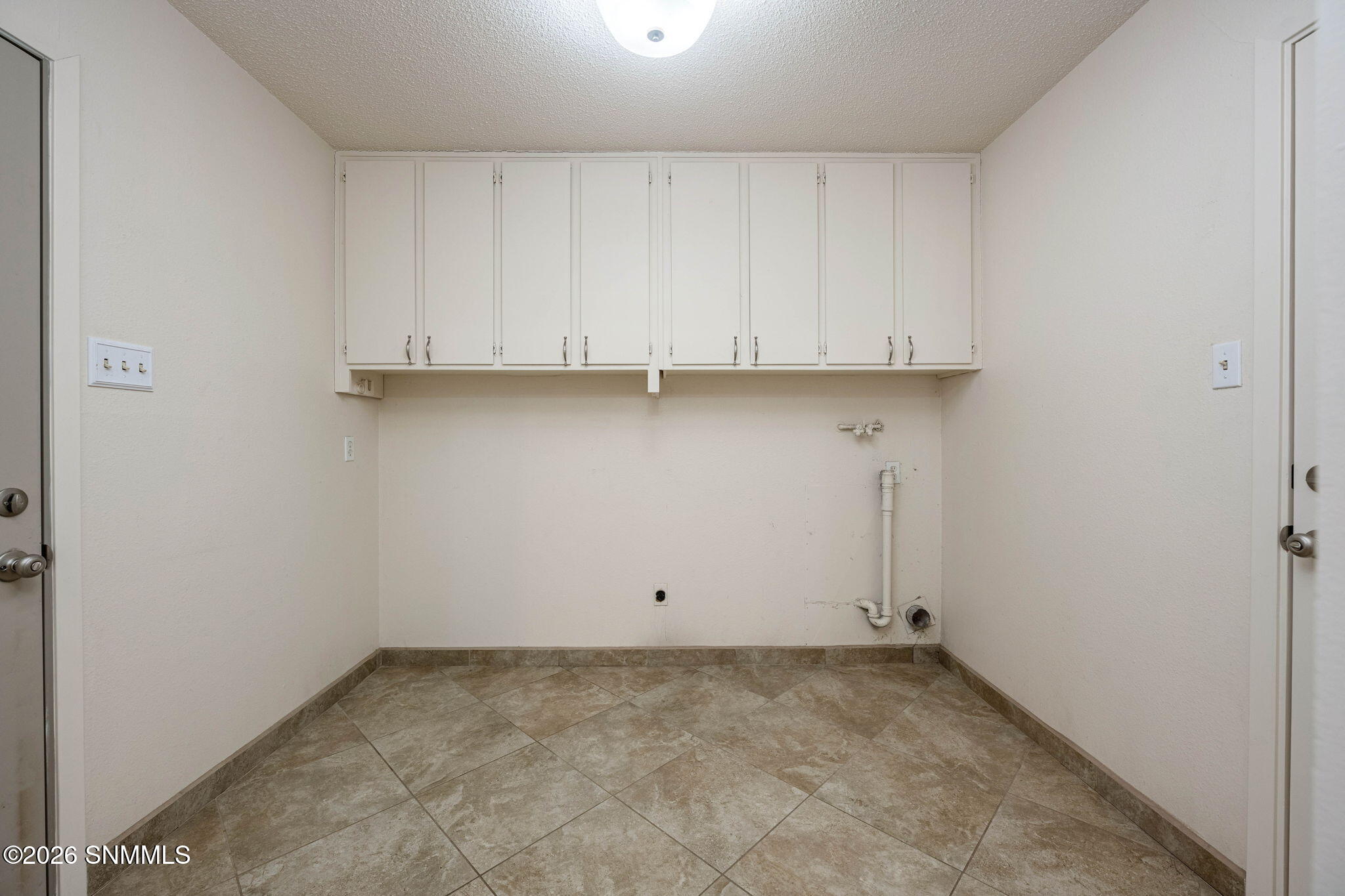 23-web-or-mls-Snappin Homes (Avalon2290)