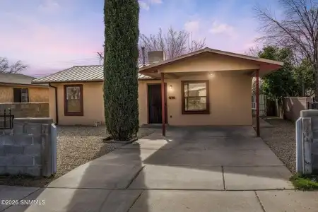 906 Rio Grande Street, Las Cruces, New Mexico 88001, 2 Bedrooms Bedrooms, ,2 BathroomsBathrooms,Residential,For Sale,Rio Grande,2600653