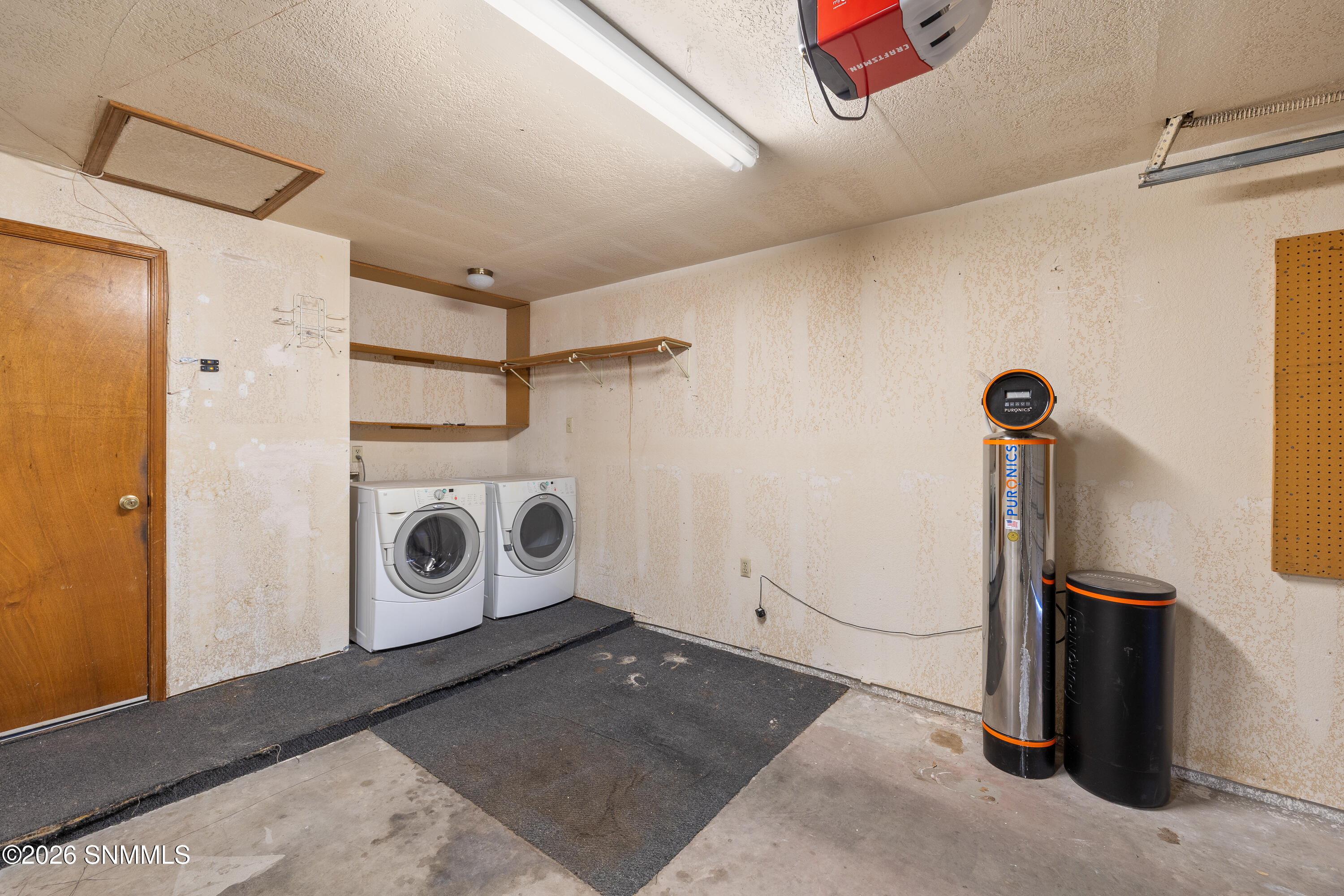 1930-Craig-MLS-Camera-Guy-13