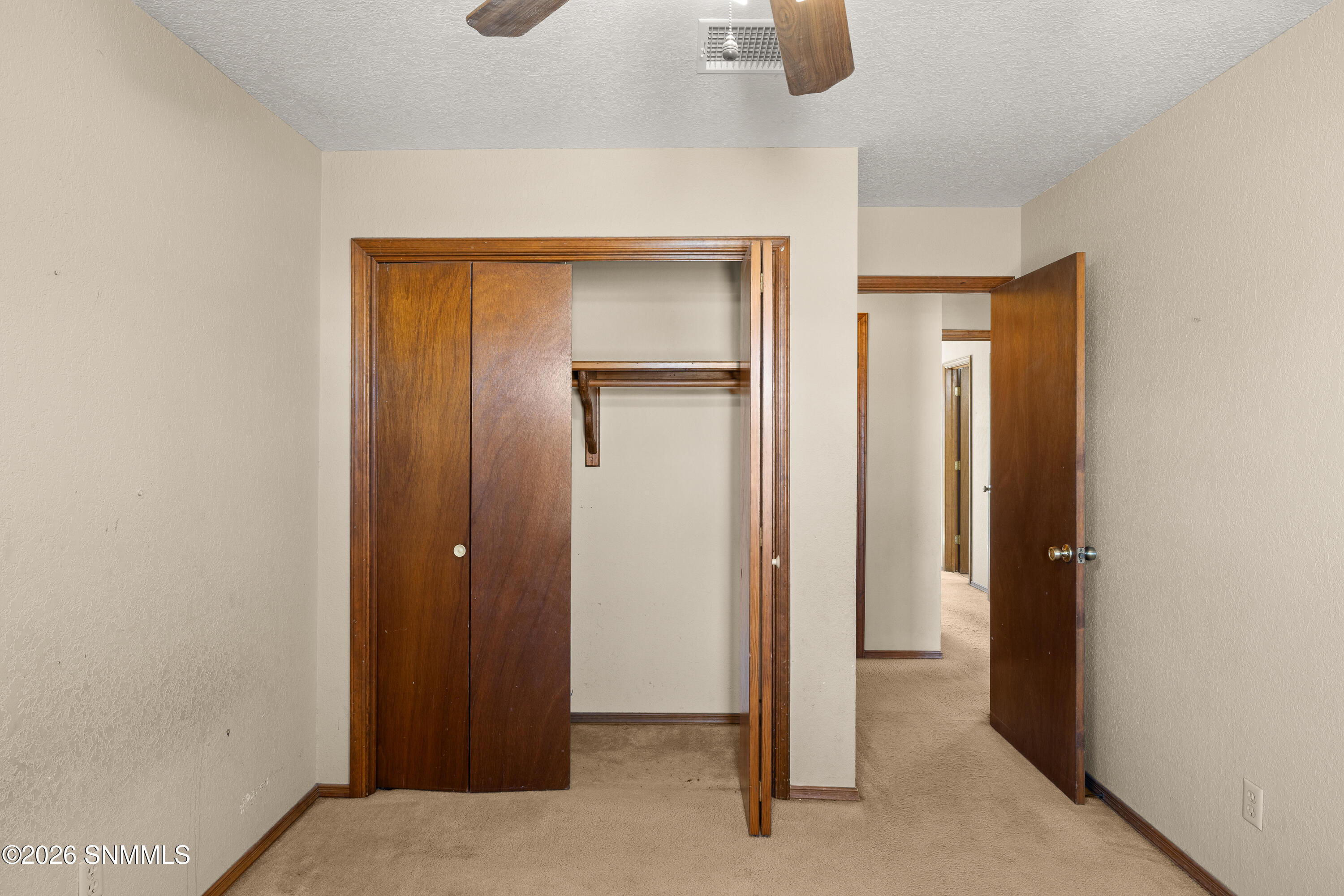 1930-Craig-MLS-Camera-Guy-15