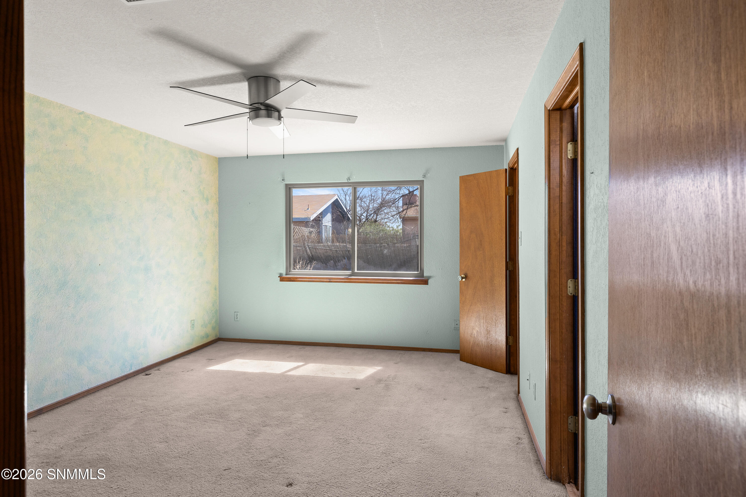 1930-Craig-MLS-Camera-Guy-20