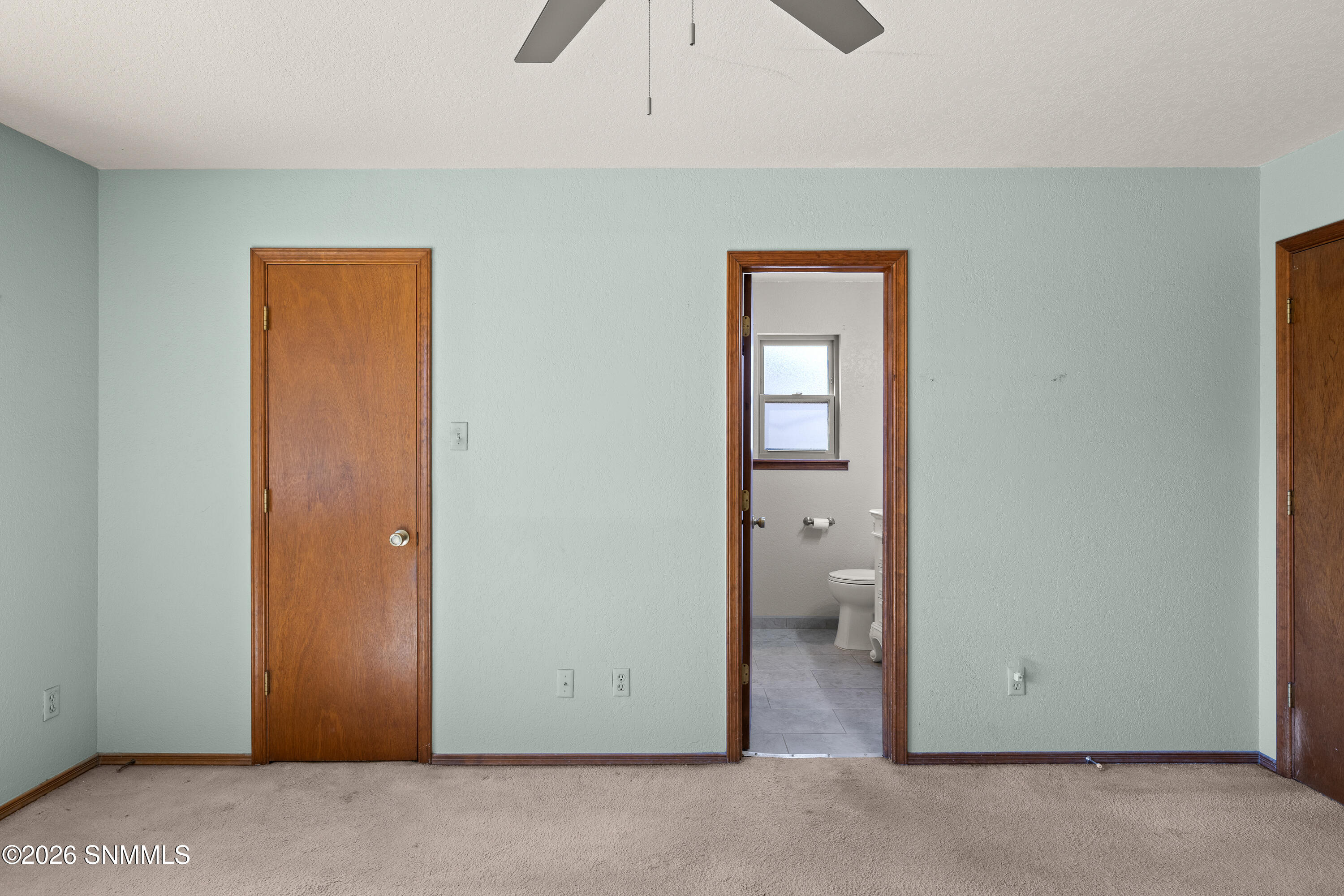 1930-Craig-MLS-Camera-Guy-23