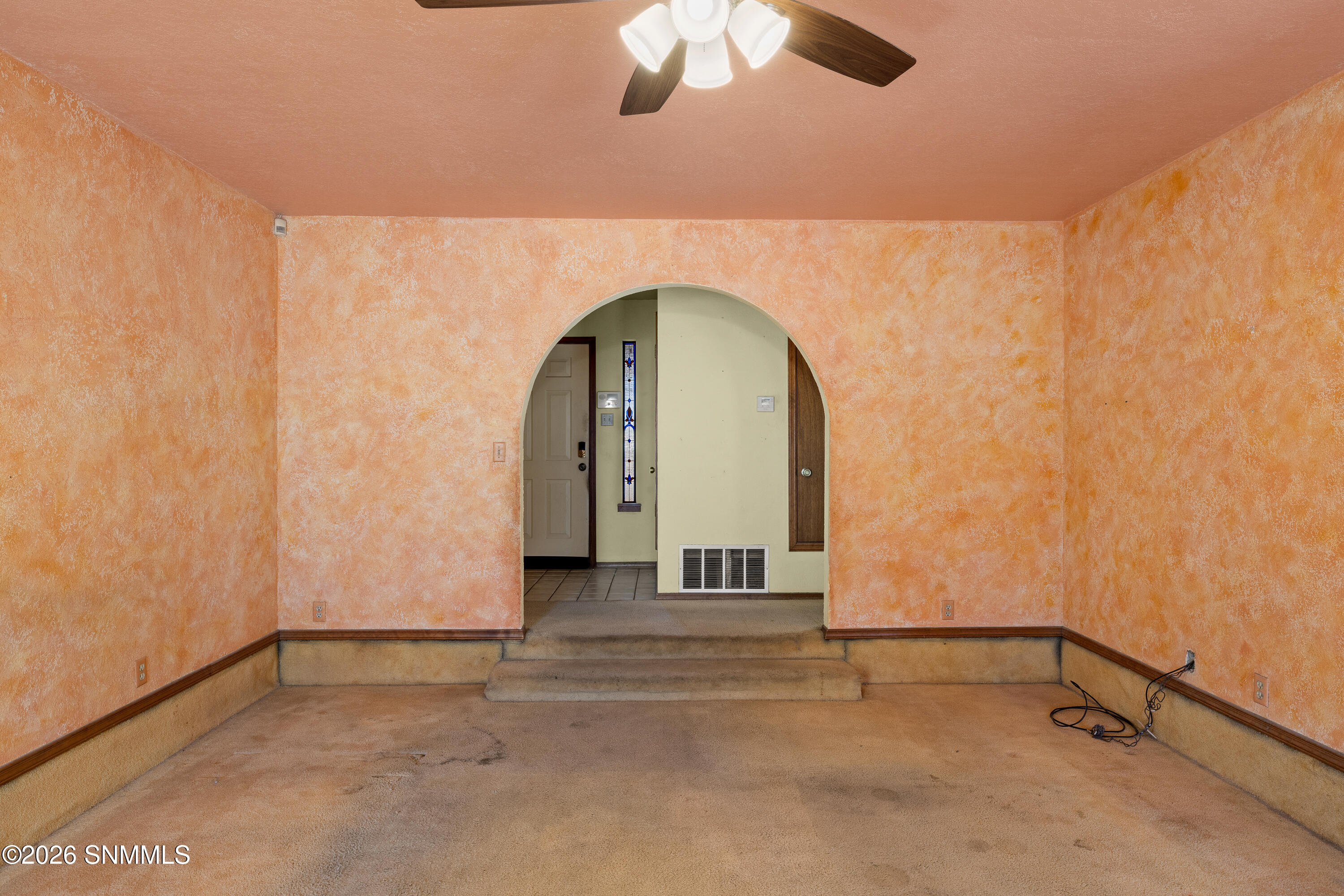 1930-Craig-MLS-Camera-Guy-8