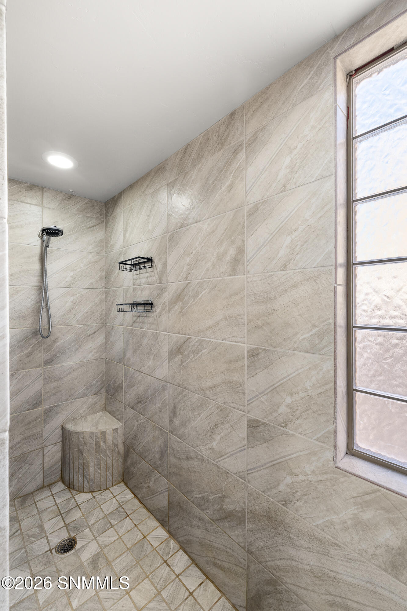 3660-Albion-MLS-Camera-Guy-31