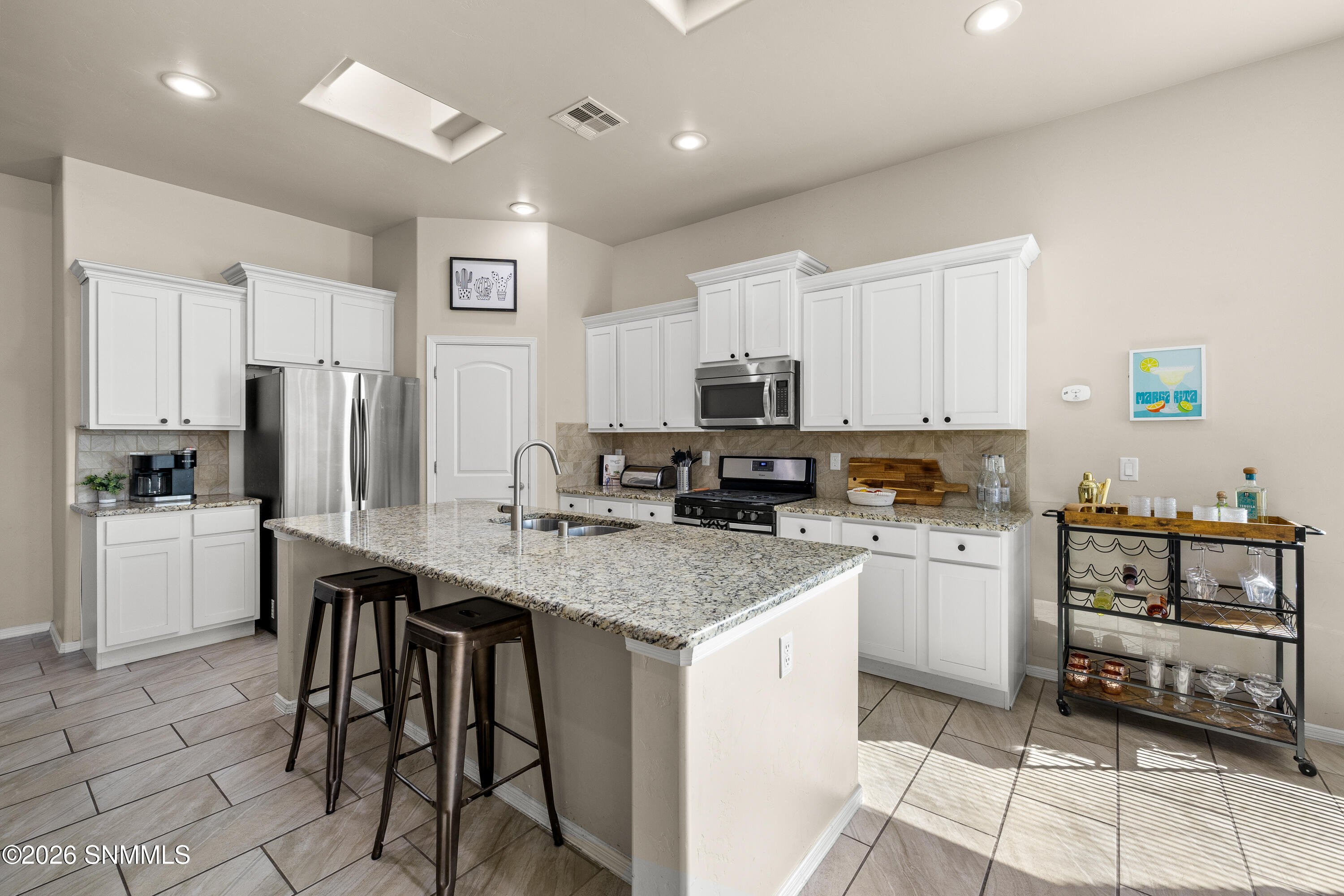 3660-Albion-MLS-Camera-Guy-17