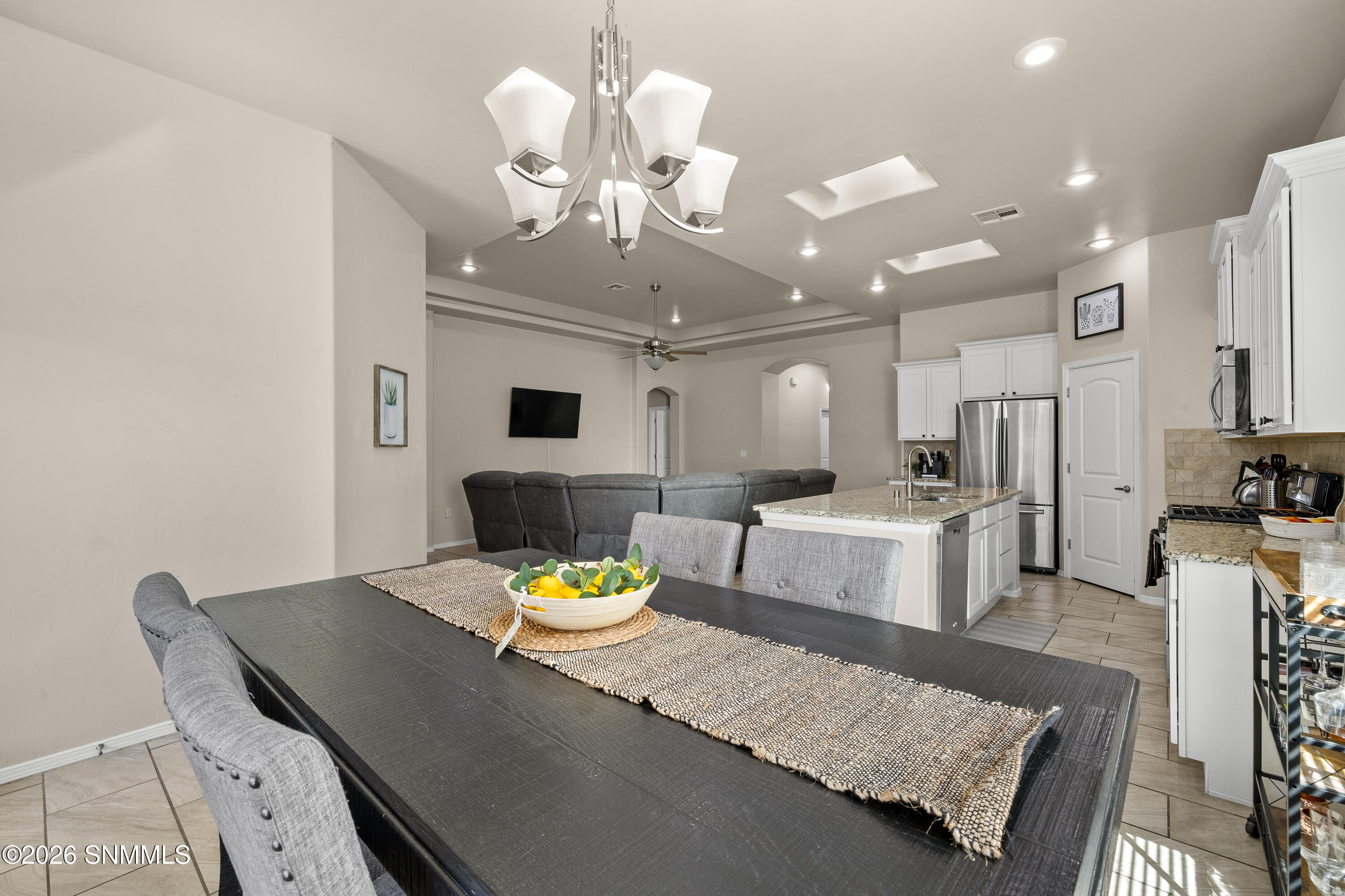 3660-Albion-MLS-Camera-Guy-21