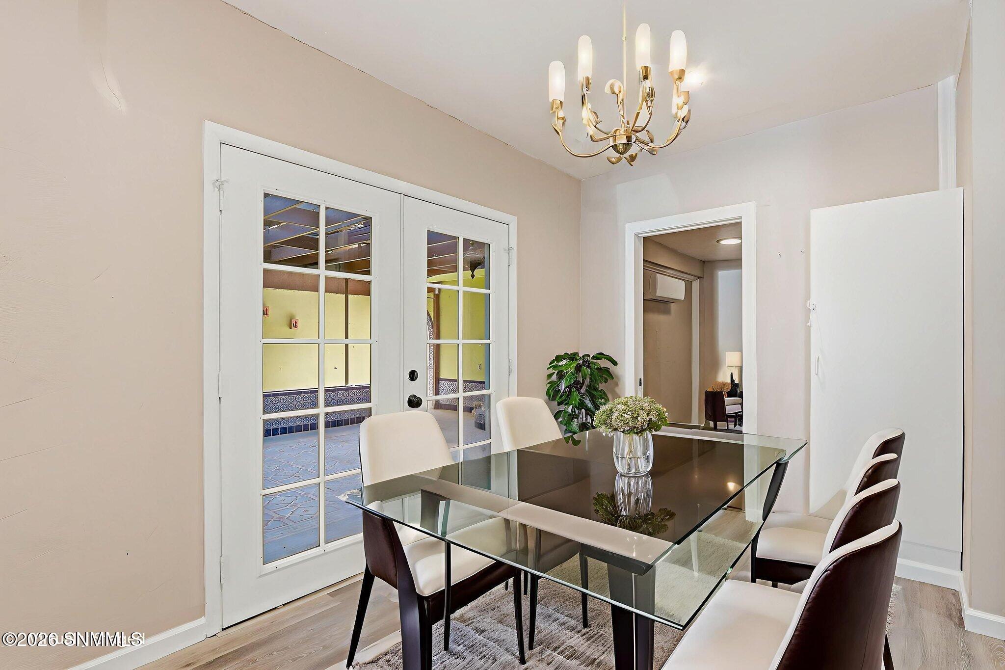 31-web-or-mls-IMG_4220 virtually staged