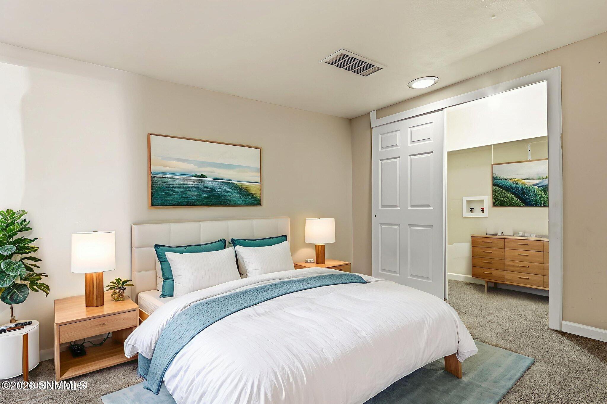 40-web-or-mls-IMG_4276 virtually staged