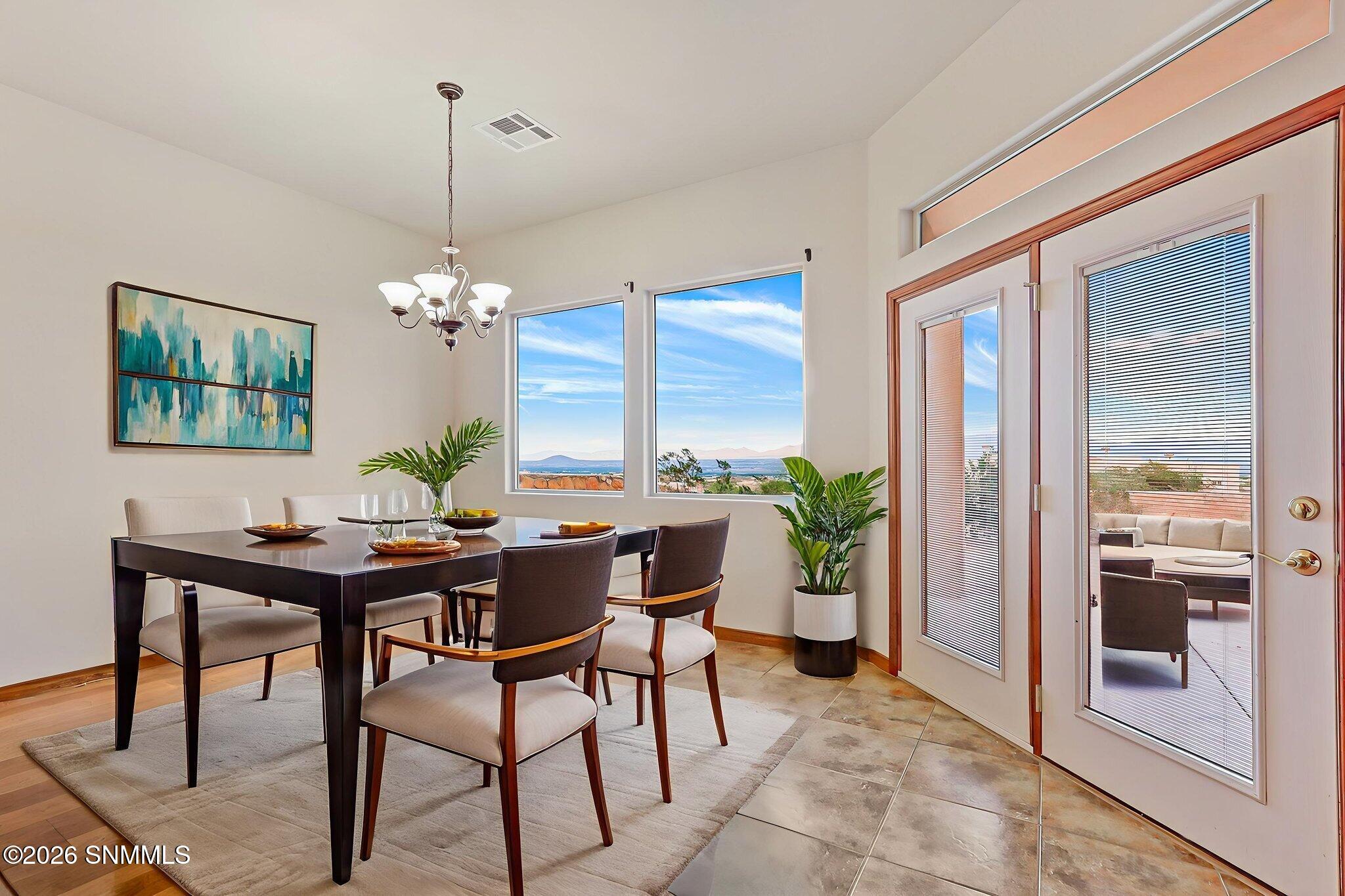 45-web-or-mls-IMG_1311 virtually staged