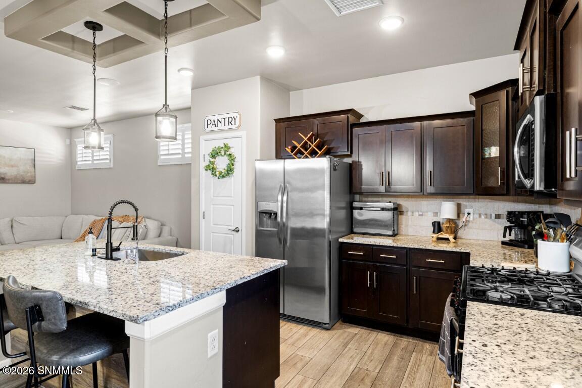 890-Holly-Park-MLS-Camera-Guy-17