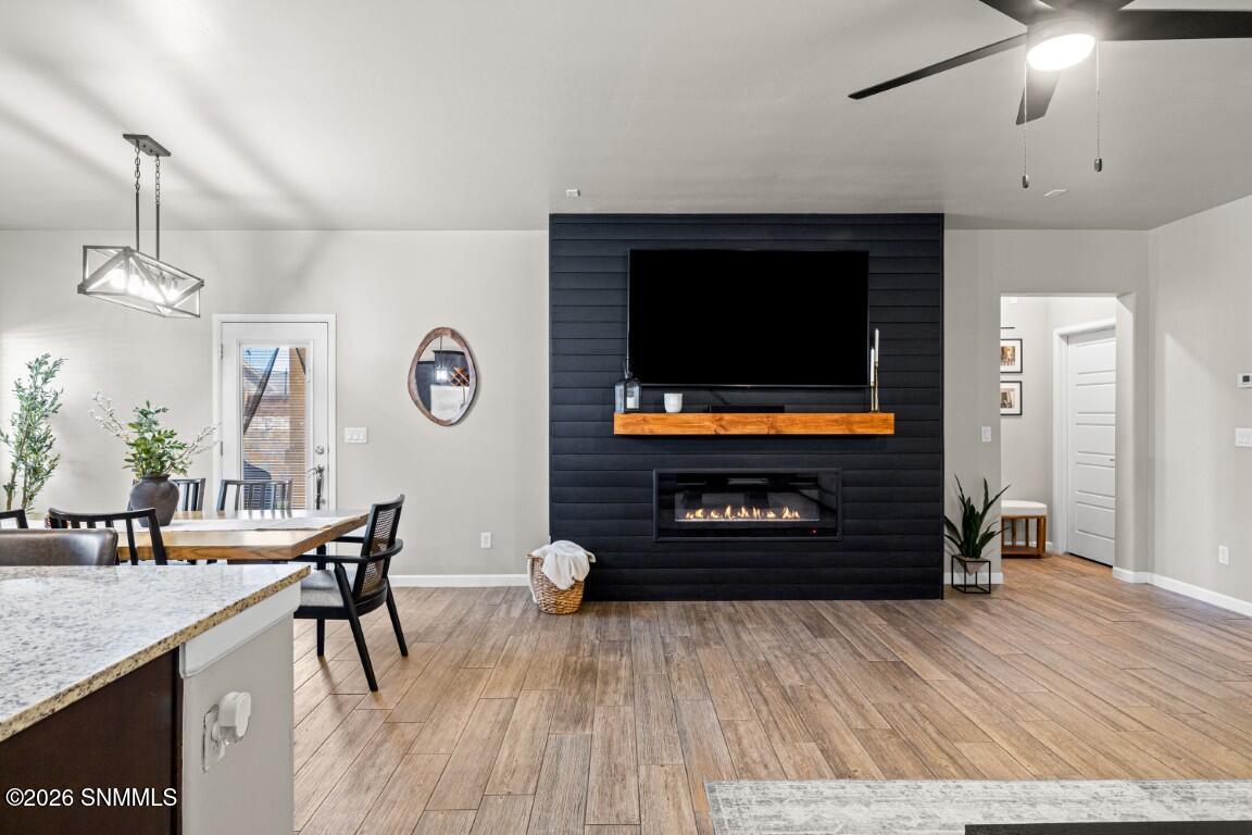 890-Holly-Park-MLS-Camera-Guy-19