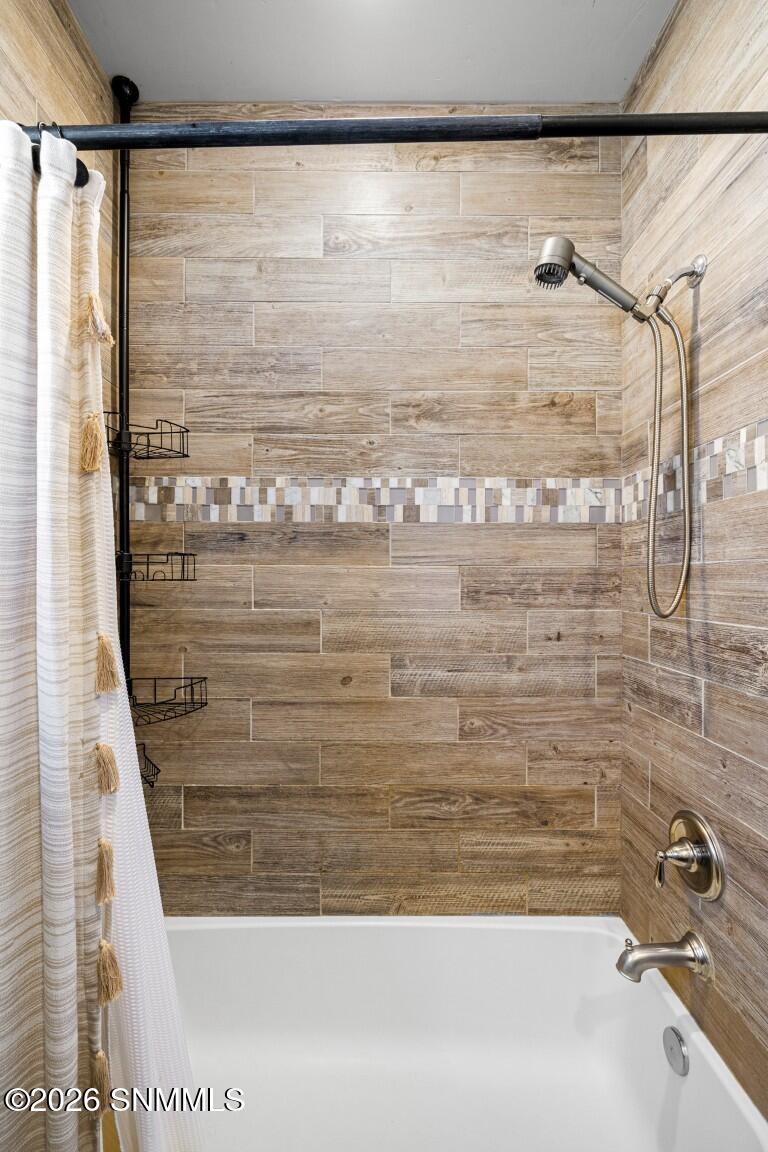 890-Holly-Park-MLS-Camera-Guy-9