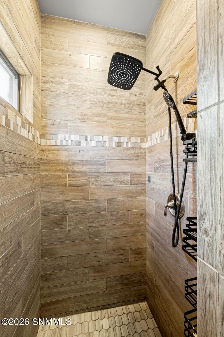 890-Holly-Park-MLS-Camera-Guy-26